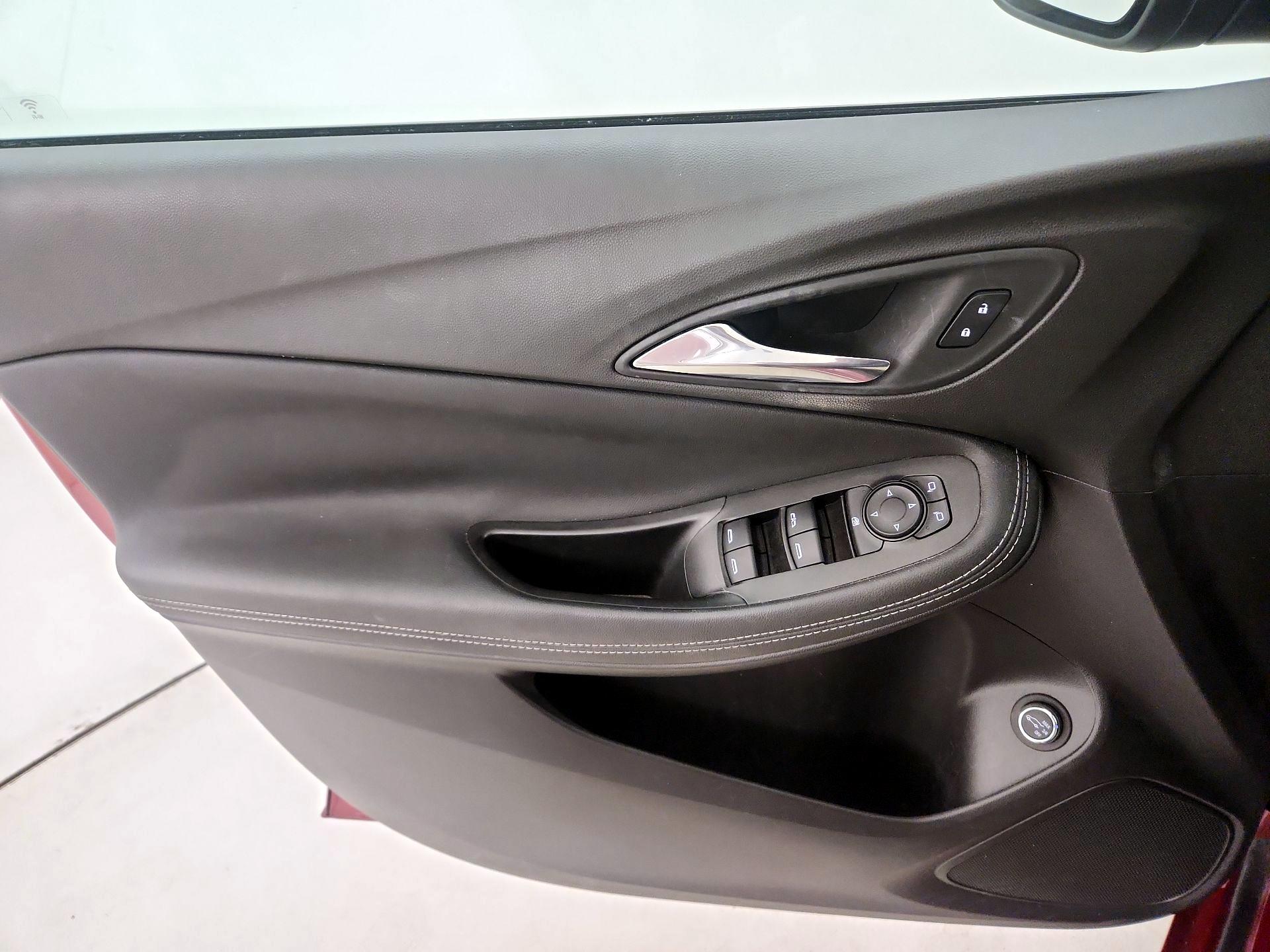 Thumbnail: 2021 Buick Encore GX - 12