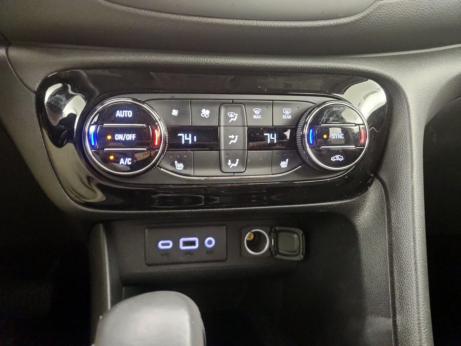 Thumbnail: 2021 Buick Encore GX - 16