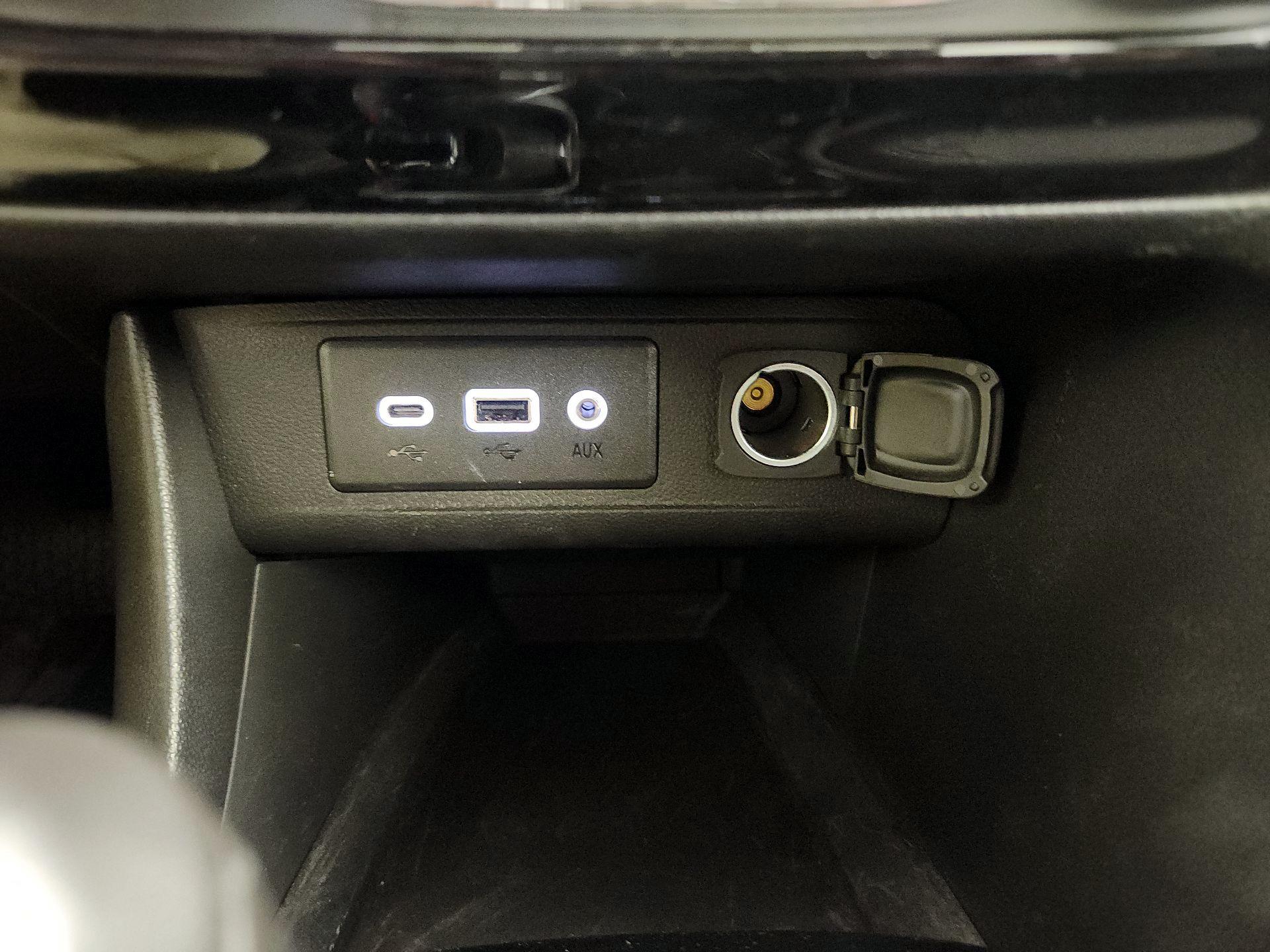 Thumbnail: 2021 Buick Encore GX - 18