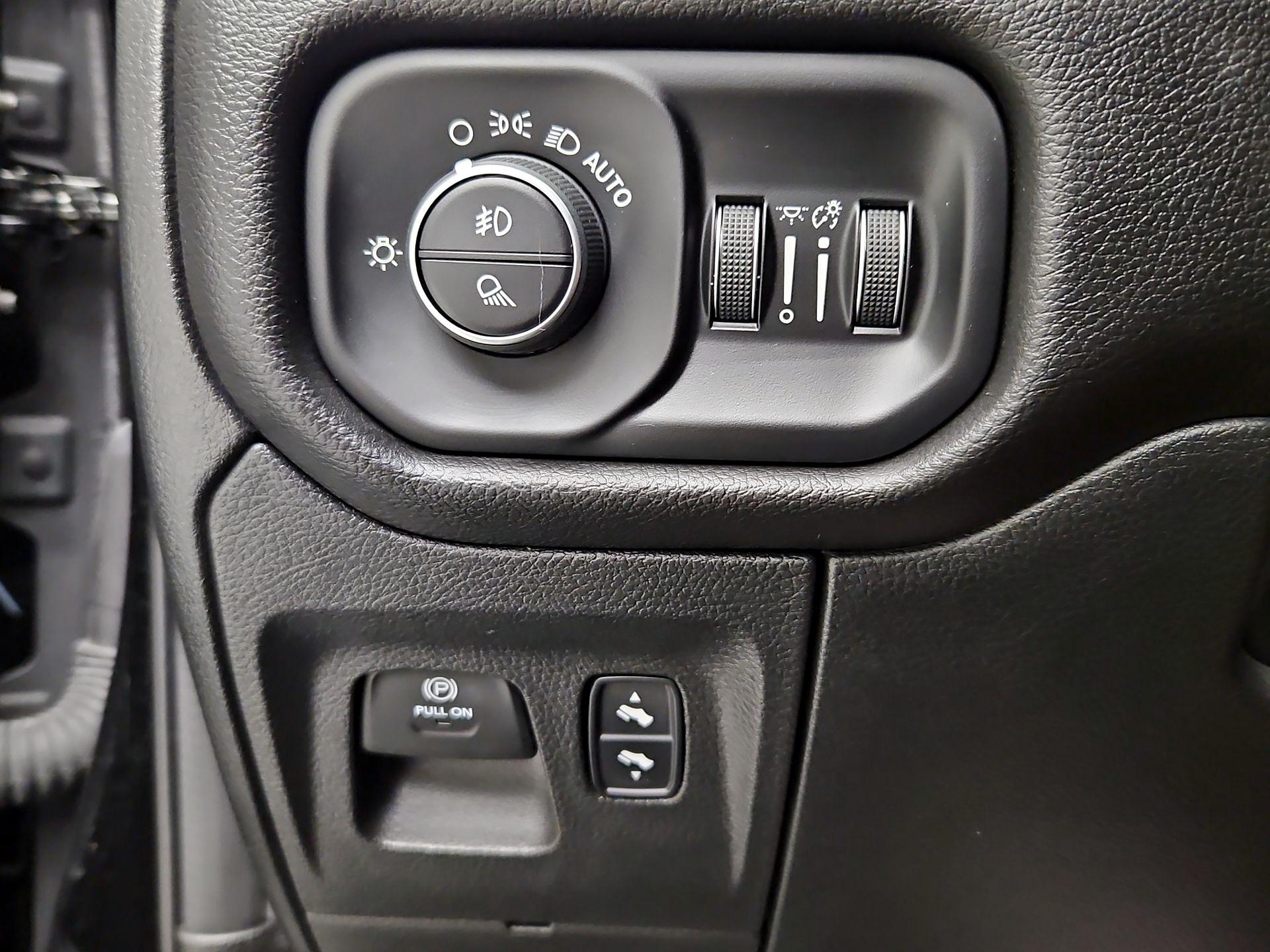 Thumbnail: 2025 RAM 1500 - 13