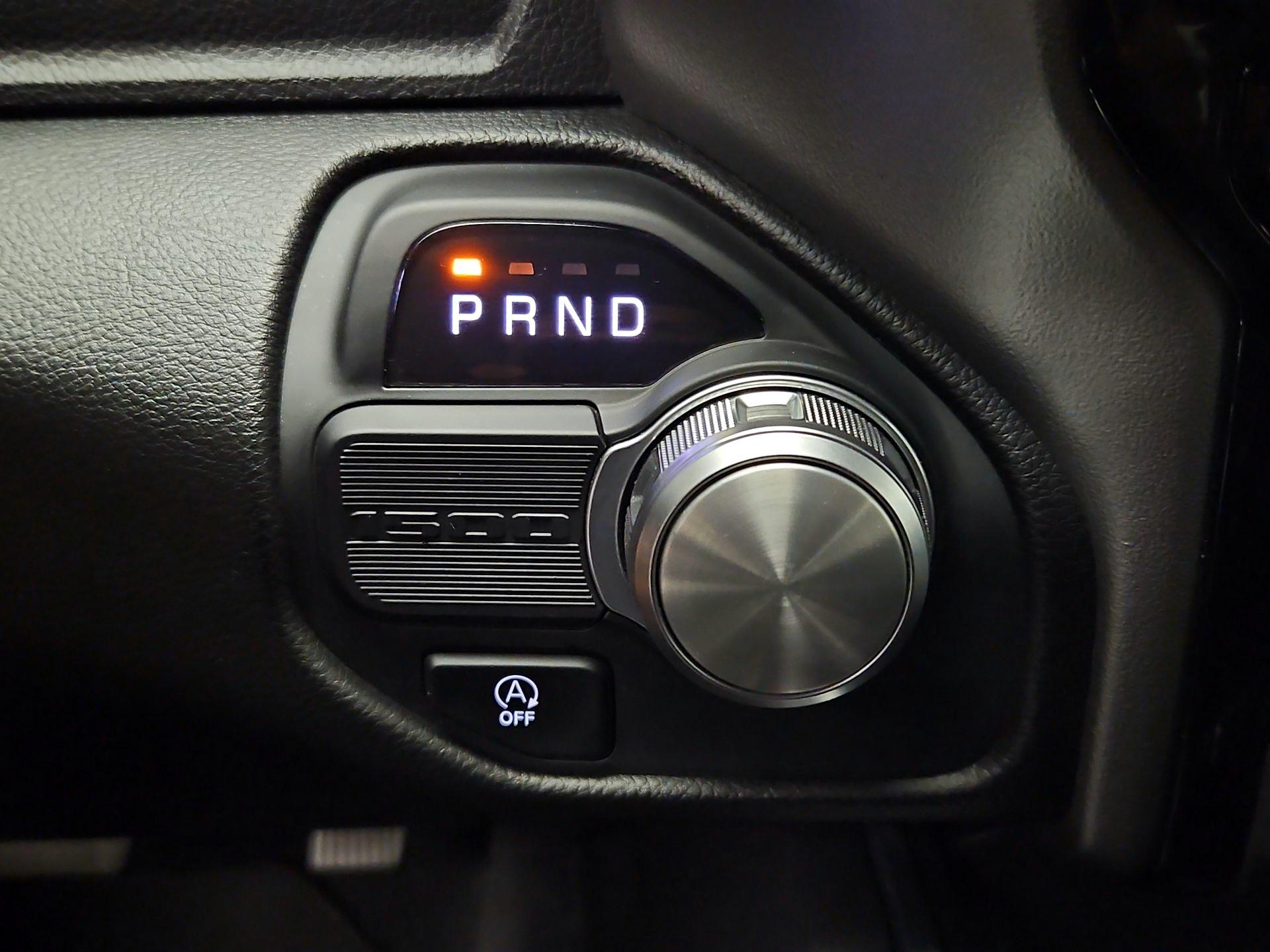 Thumbnail: 2025 RAM 1500 - 18