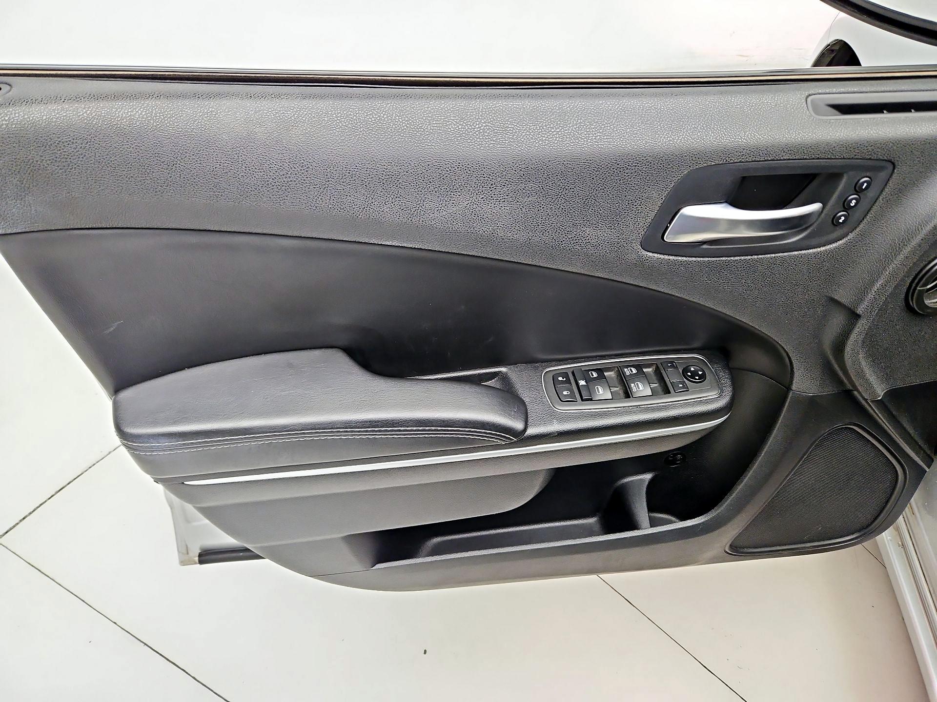 Thumbnail: 2021 Dodge Charger - 12