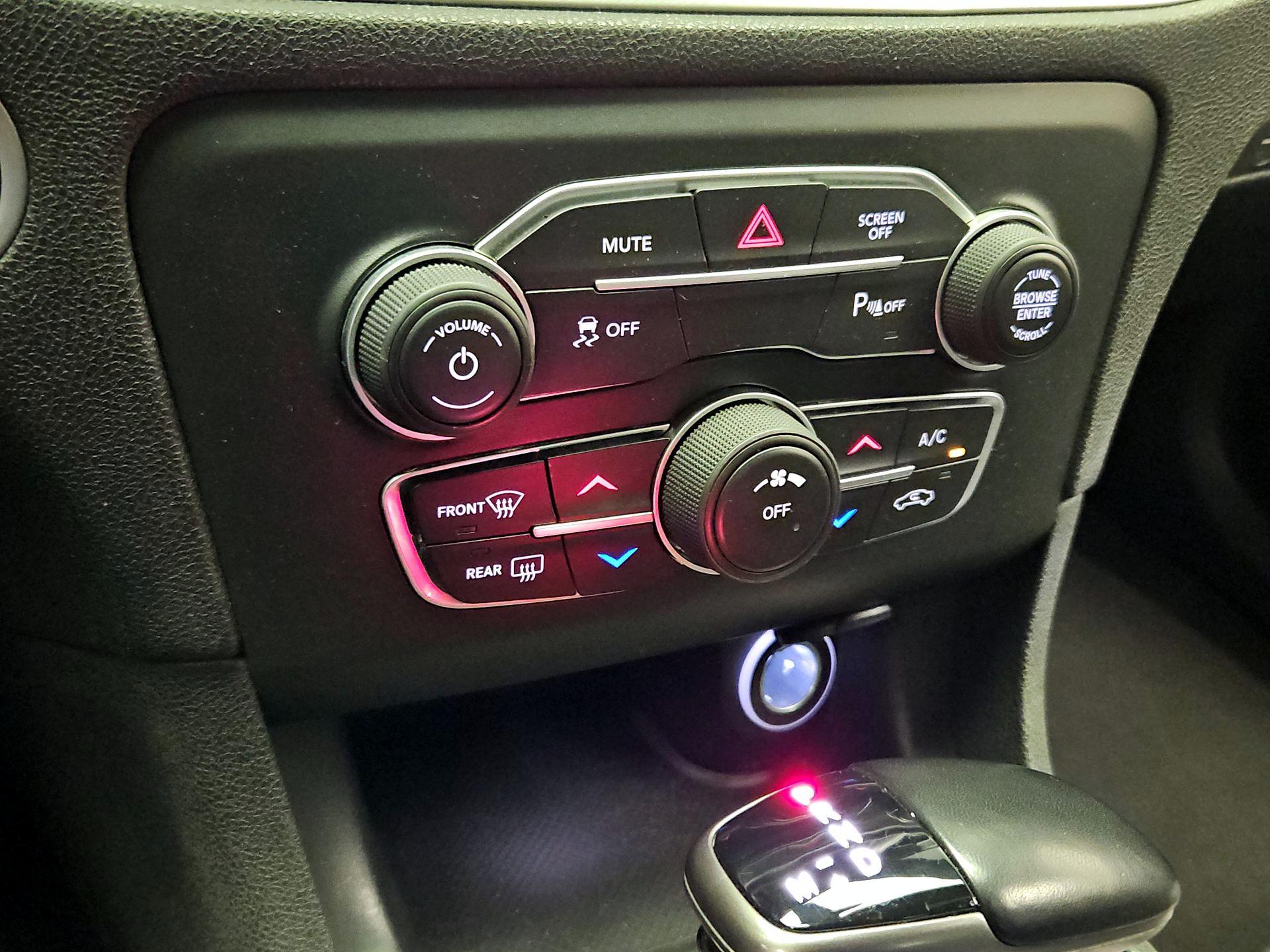 Thumbnail: 2021 Dodge Charger - 16