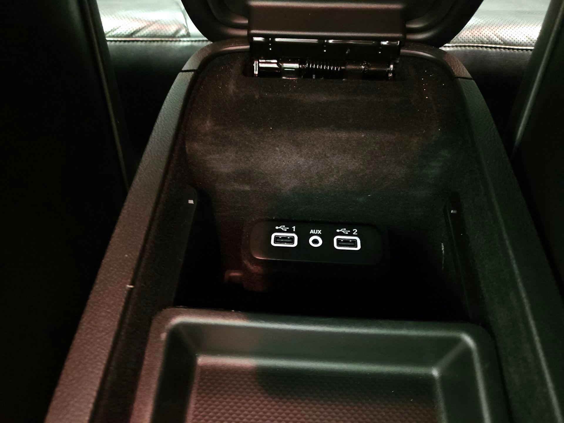 Thumbnail: 2021 Dodge Charger - 18