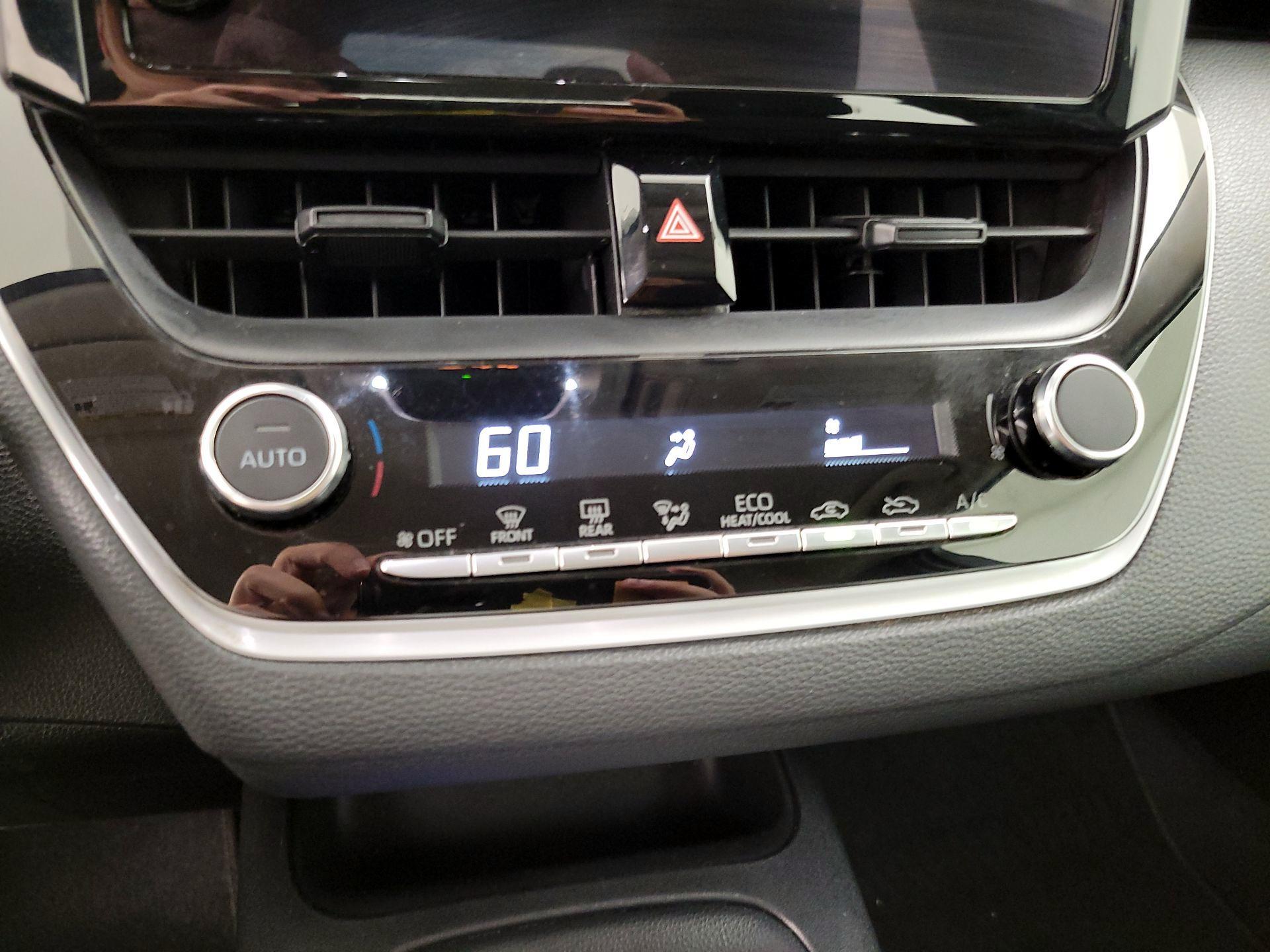 Thumbnail: 2024 Toyota Corolla - 16