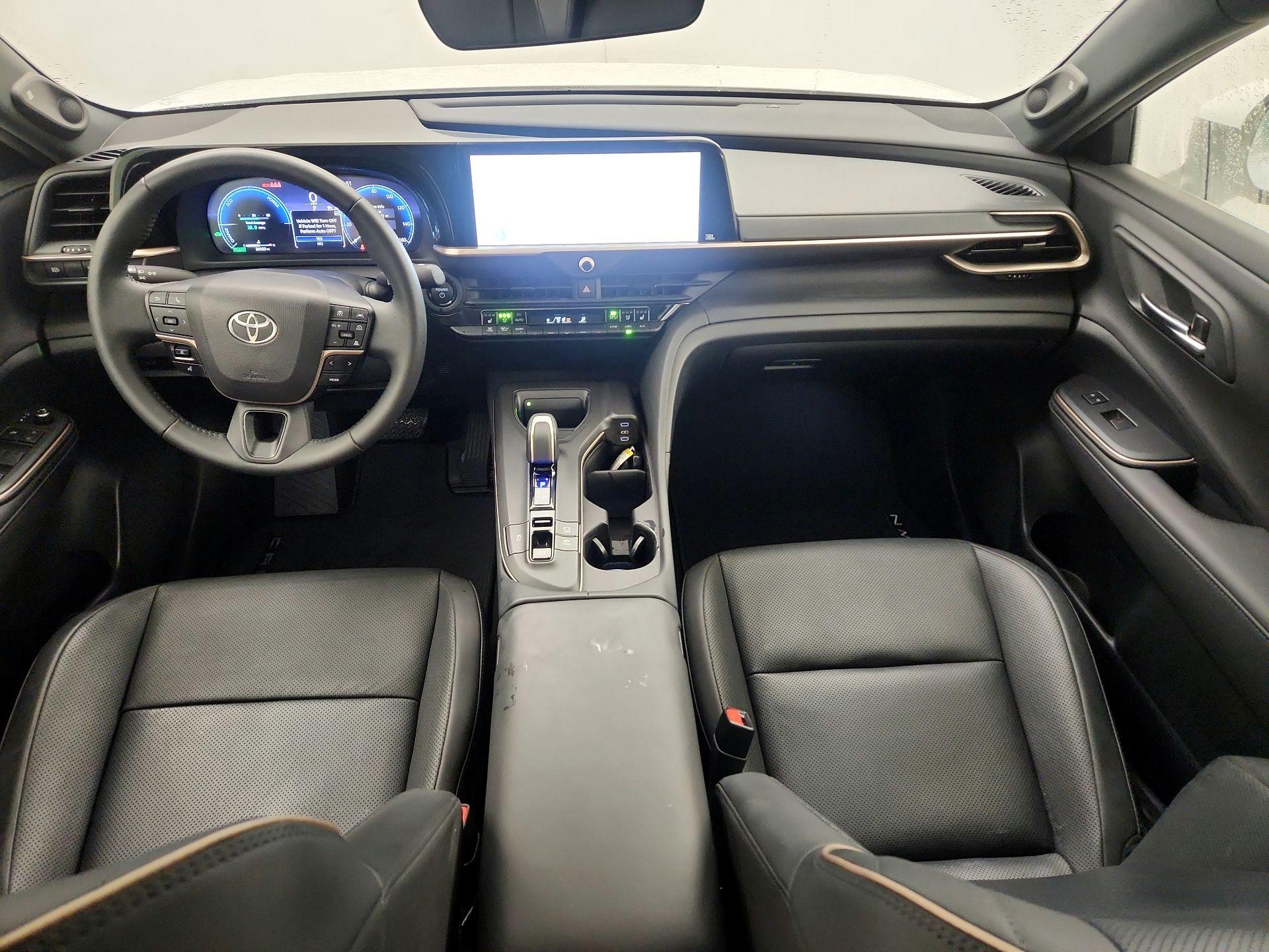 Thumbnail: 2023 Toyota Crown - 9