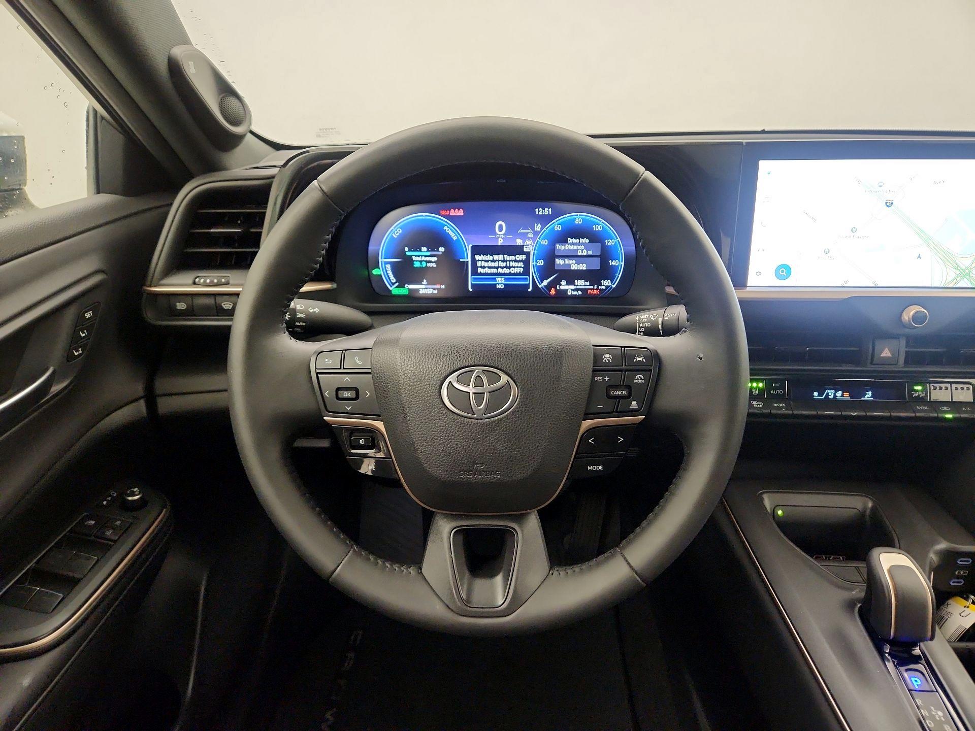 Thumbnail: 2023 Toyota Crown - 10