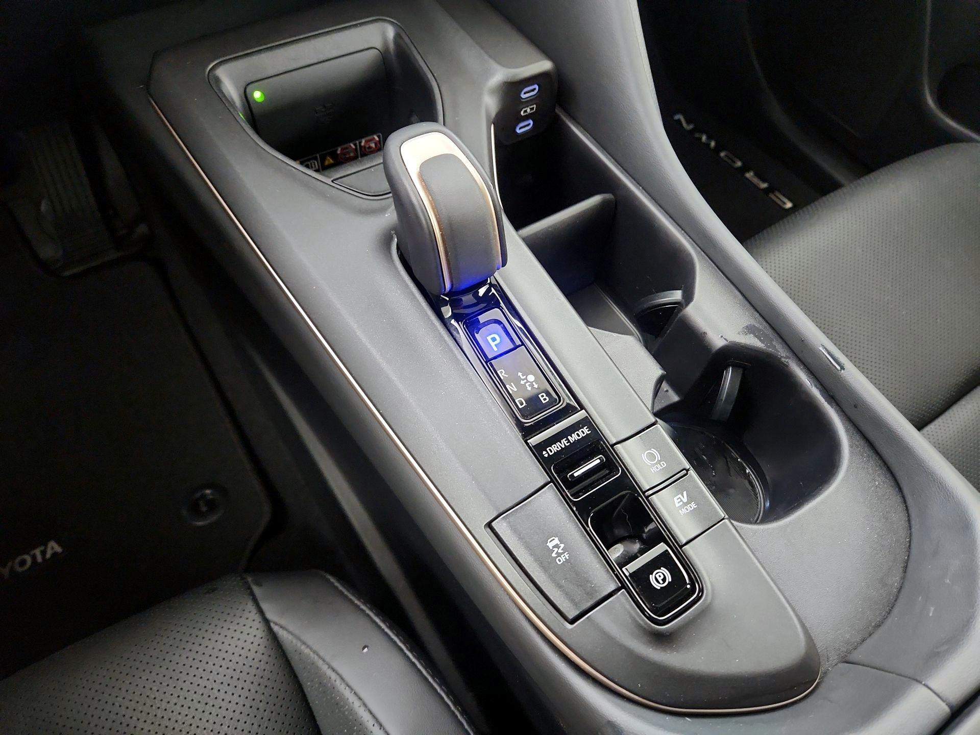 Thumbnail: 2023 Toyota Crown - 18