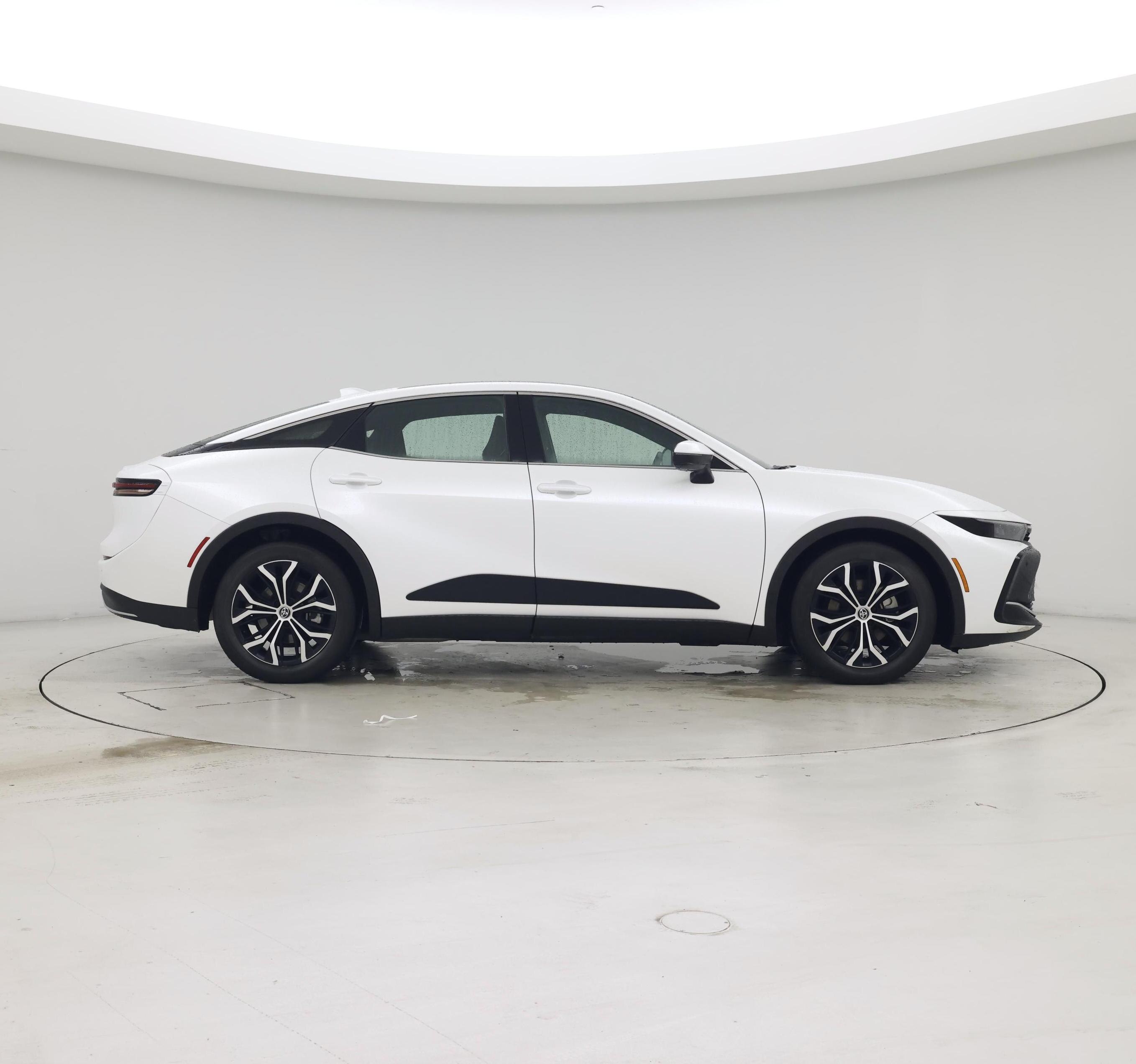 Thumbnail: 2023 Toyota Crown - 7