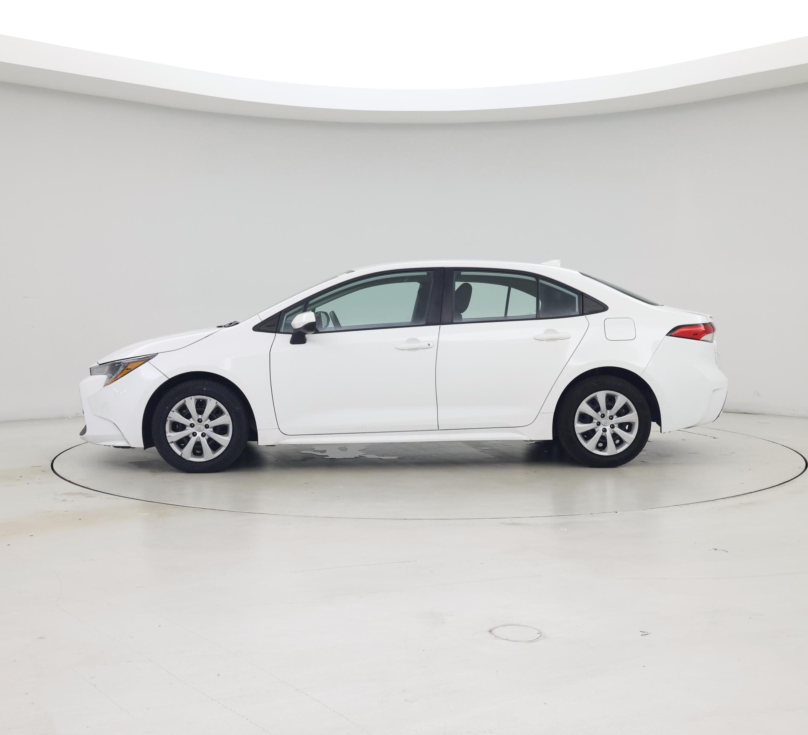 Thumbnail: 2022 Toyota Corolla - 3