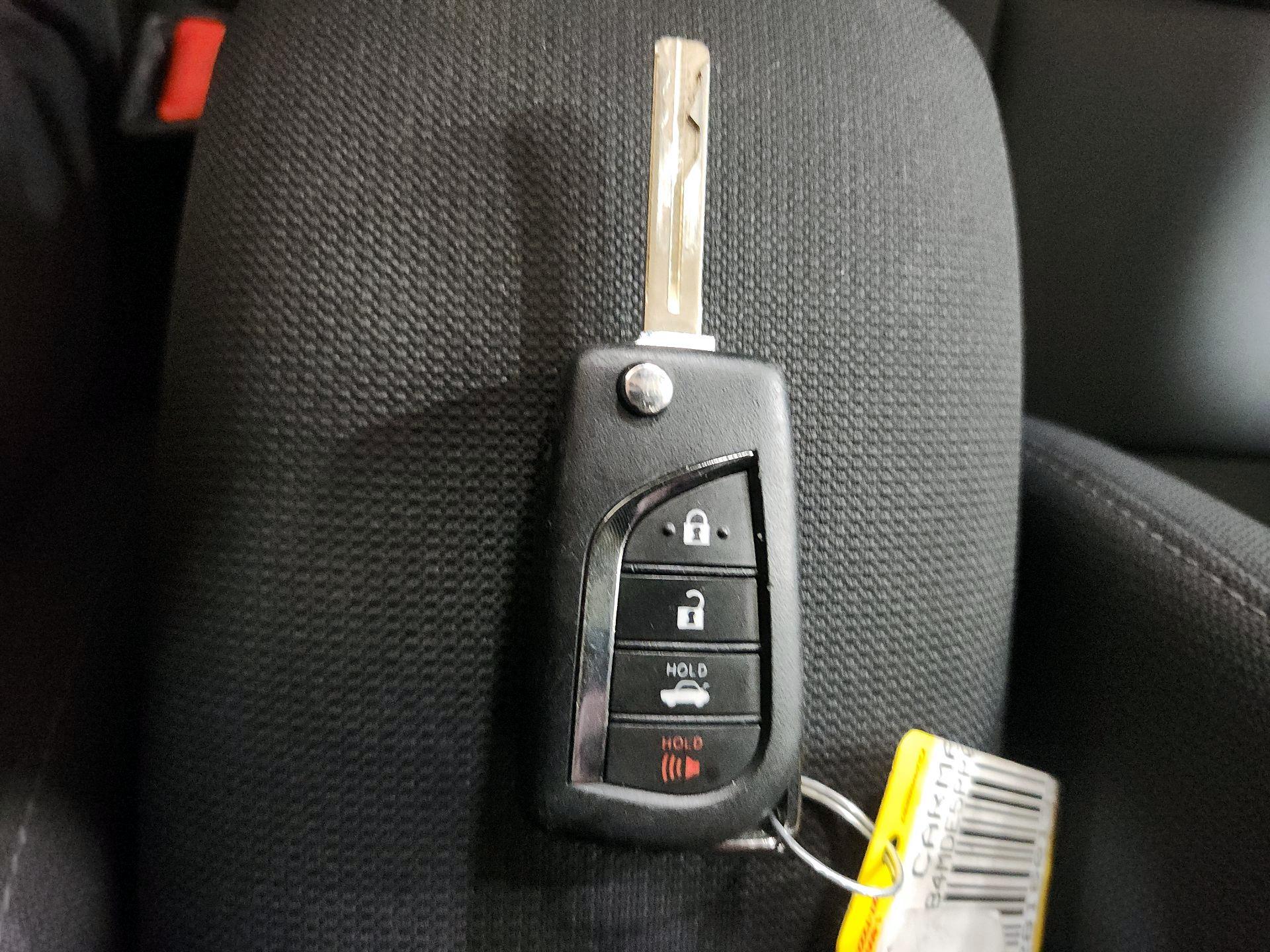 Thumbnail: 2023 Toyota Corolla - 18