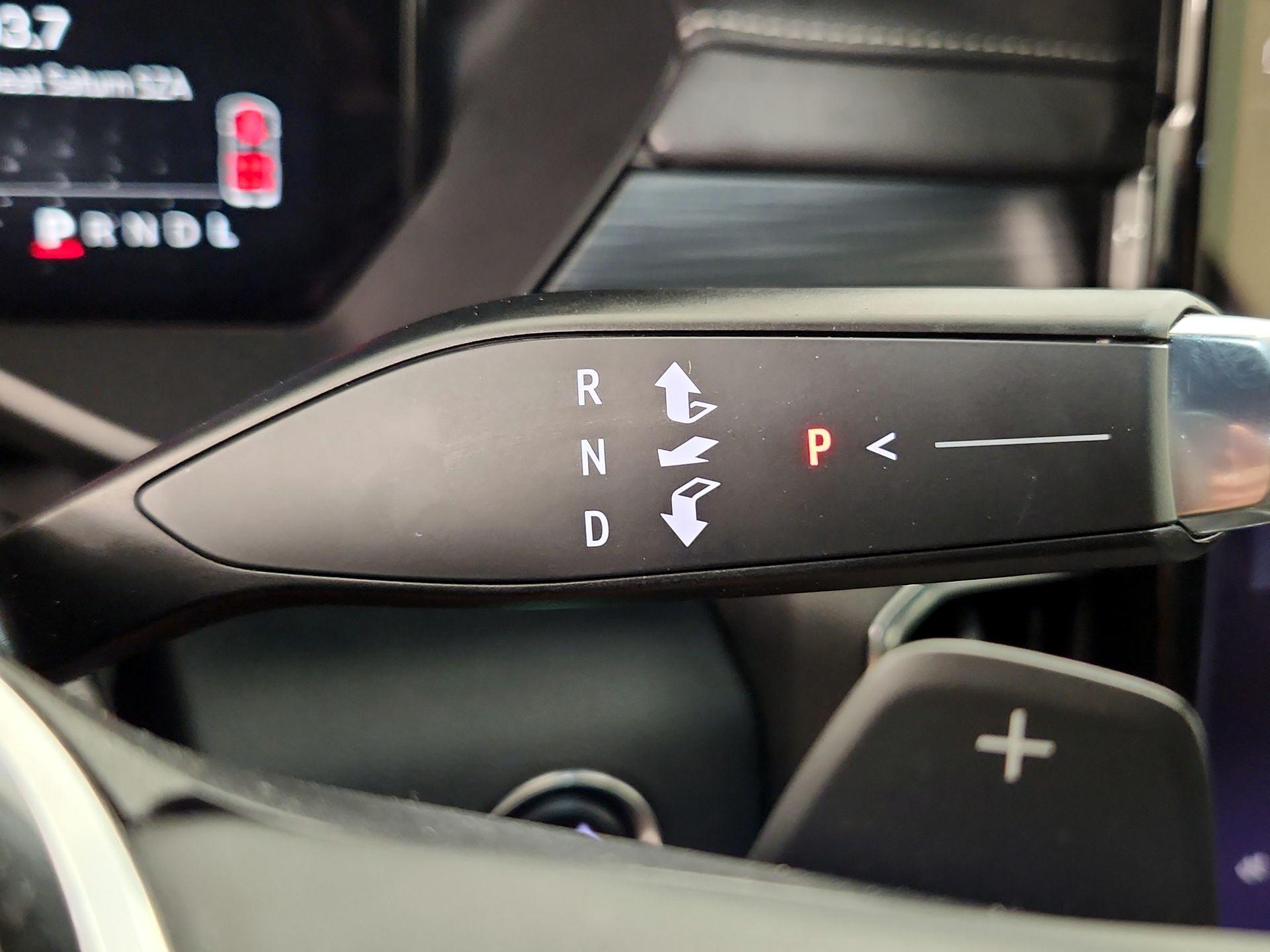 Thumbnail: 2025 GMC Acadia - 17