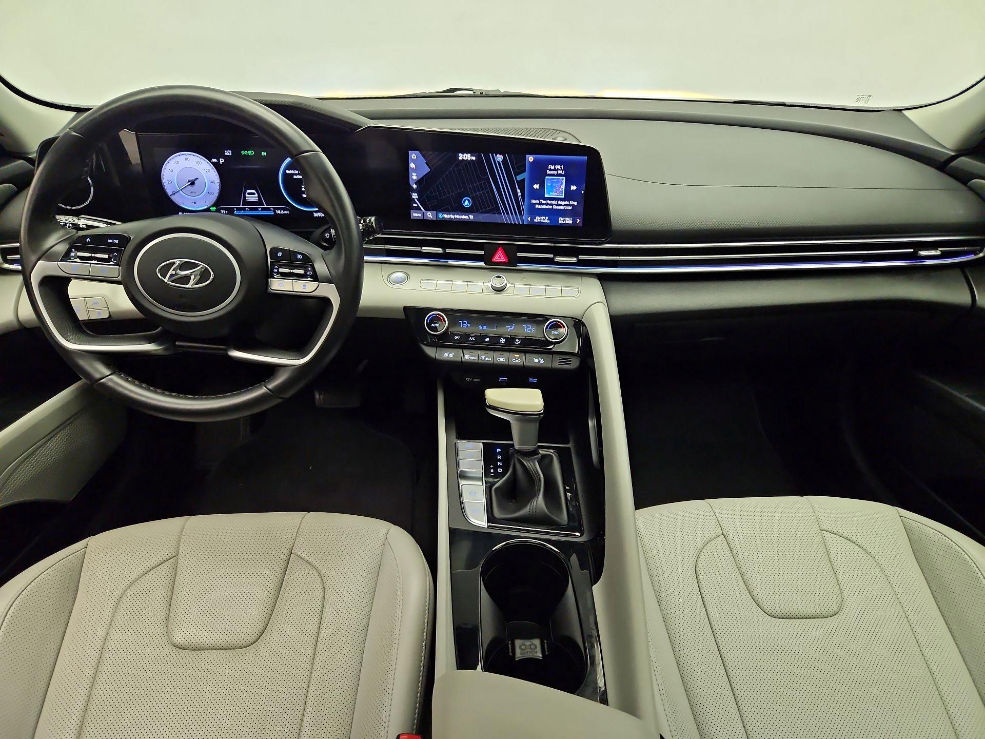 Thumbnail: 2023 Hyundai Elantra - 9