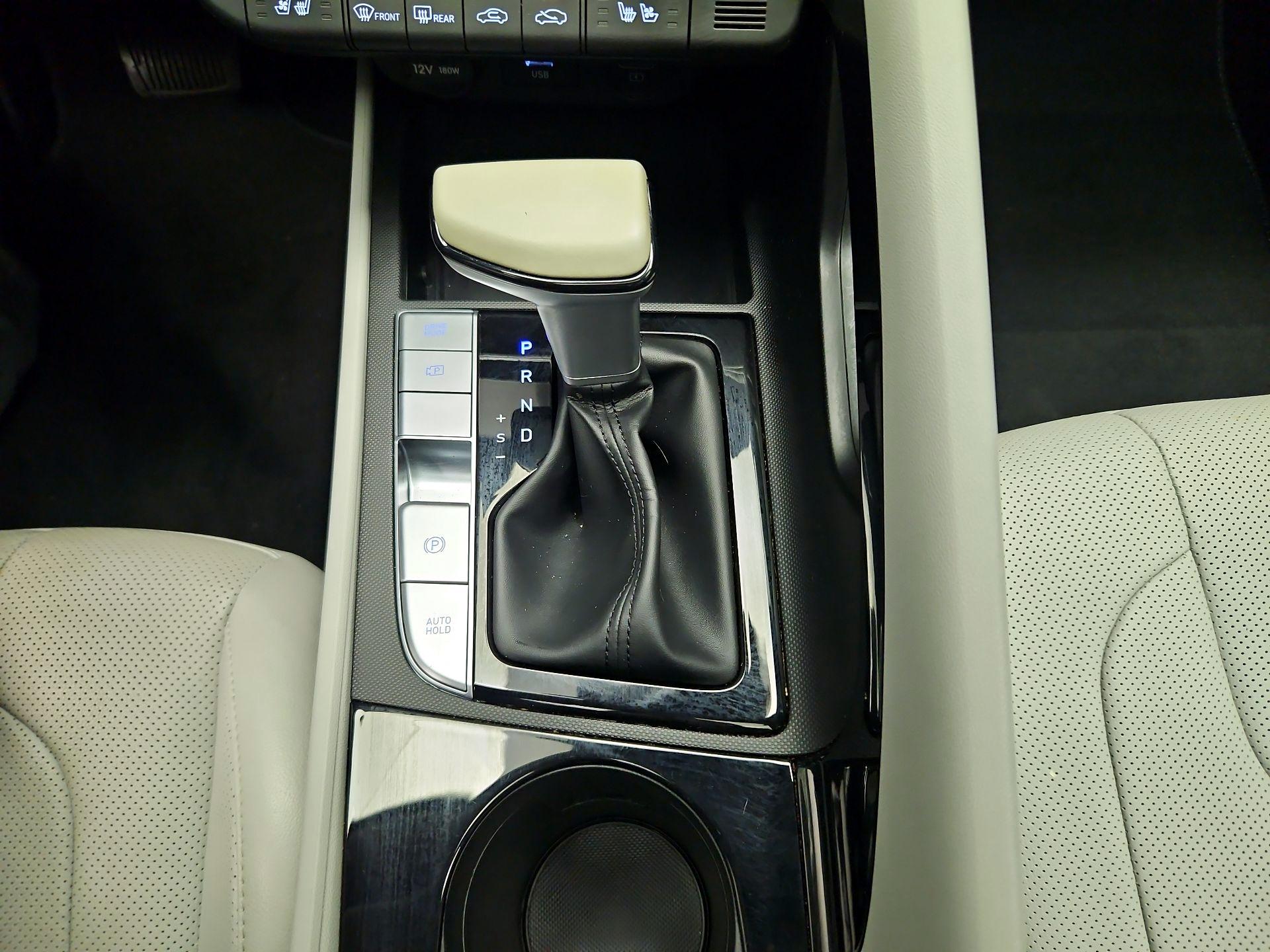 Thumbnail: 2023 Hyundai Elantra - 18