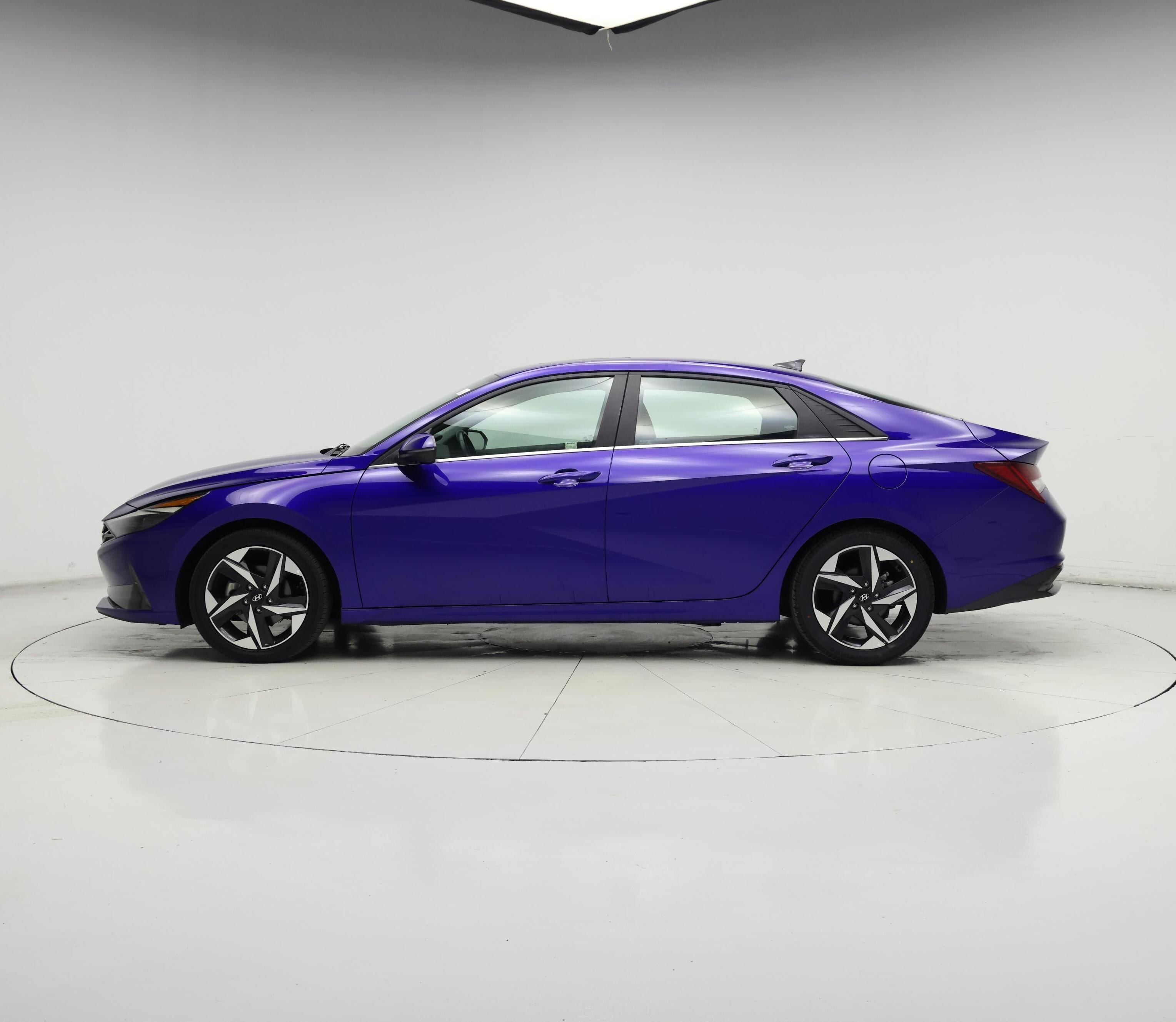 Thumbnail: 2023 Hyundai Elantra - 3