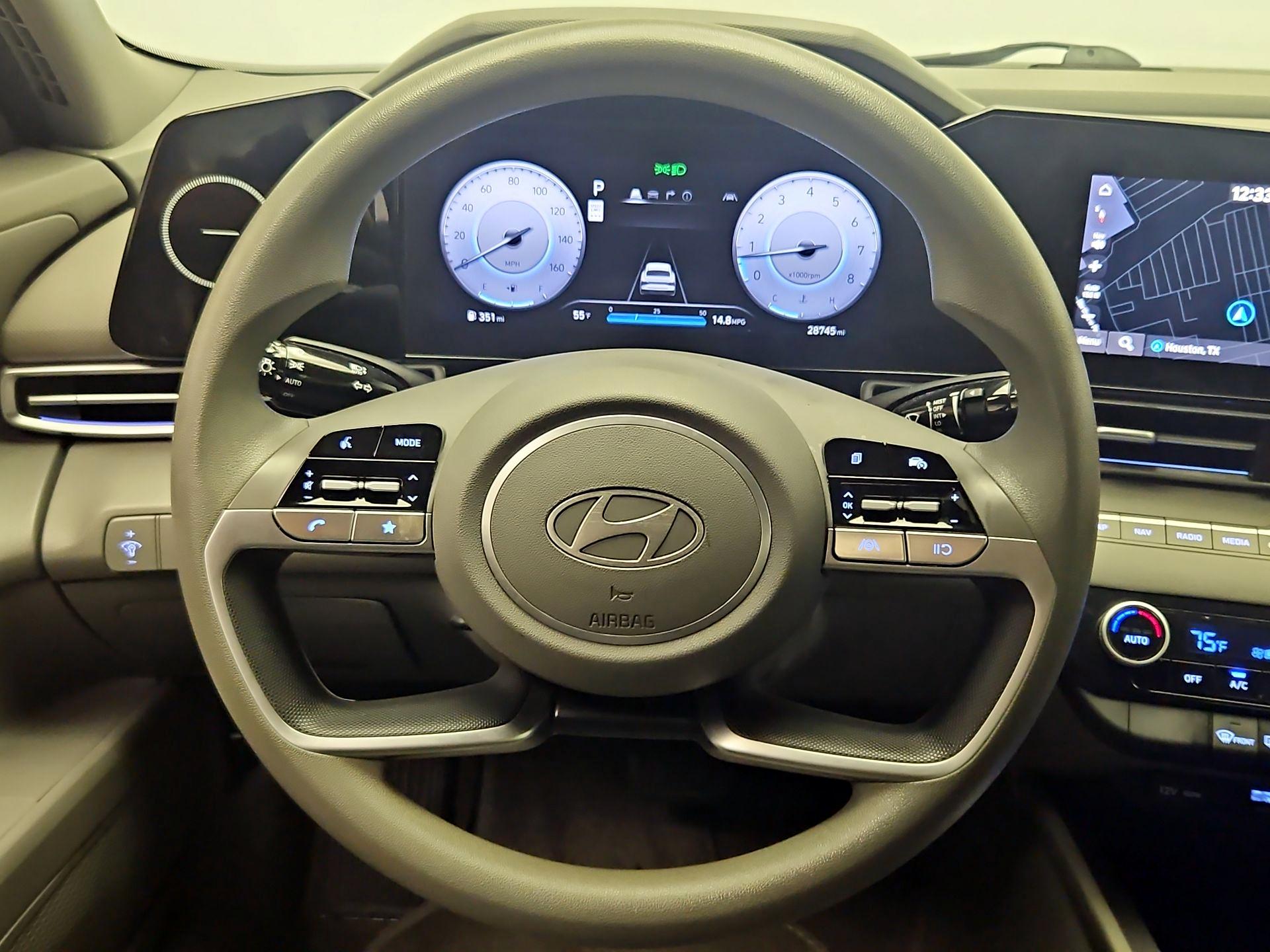 Thumbnail: 2024 Hyundai Elantra - 10