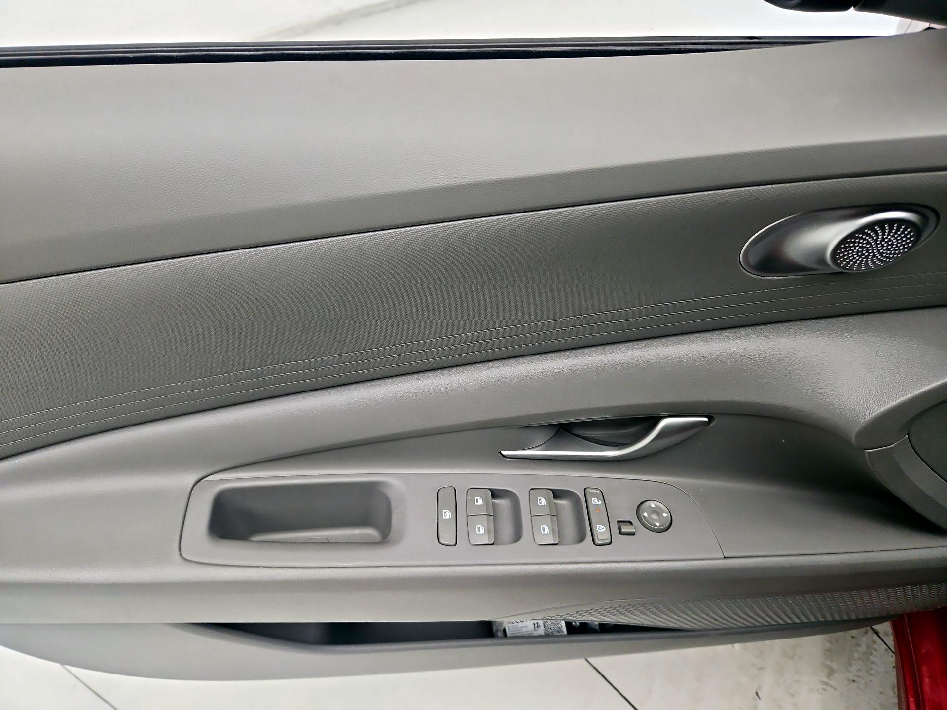 Thumbnail: 2024 Hyundai Elantra - 12