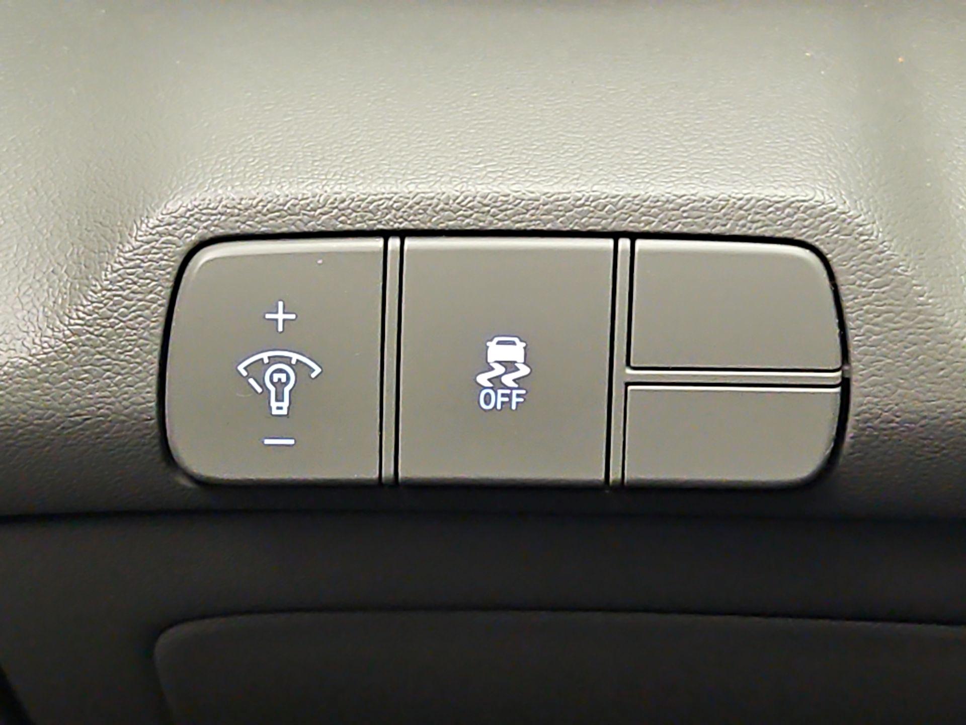 Thumbnail: 2024 Hyundai Elantra - 13