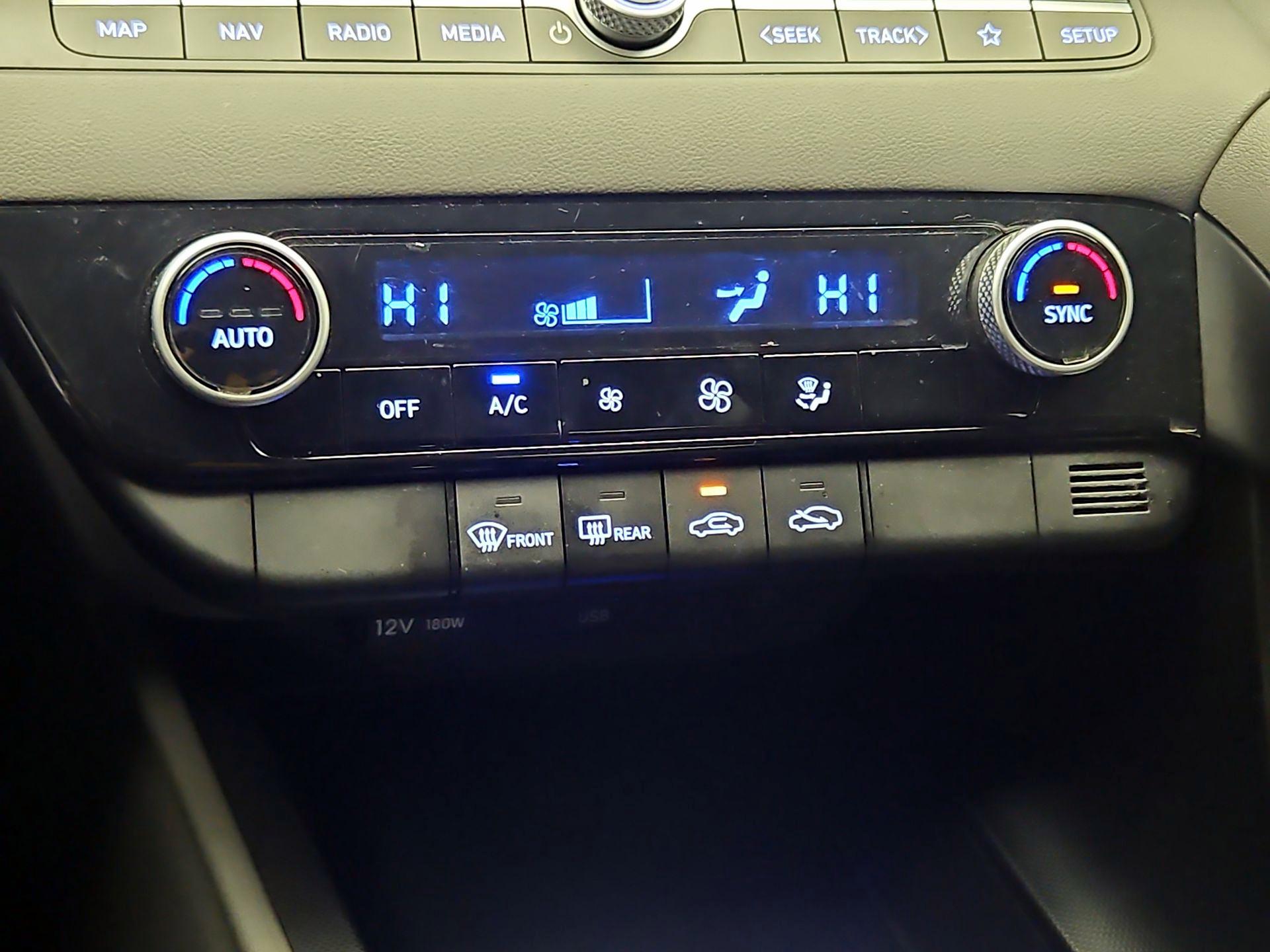 Thumbnail: 2024 Hyundai Elantra - 17