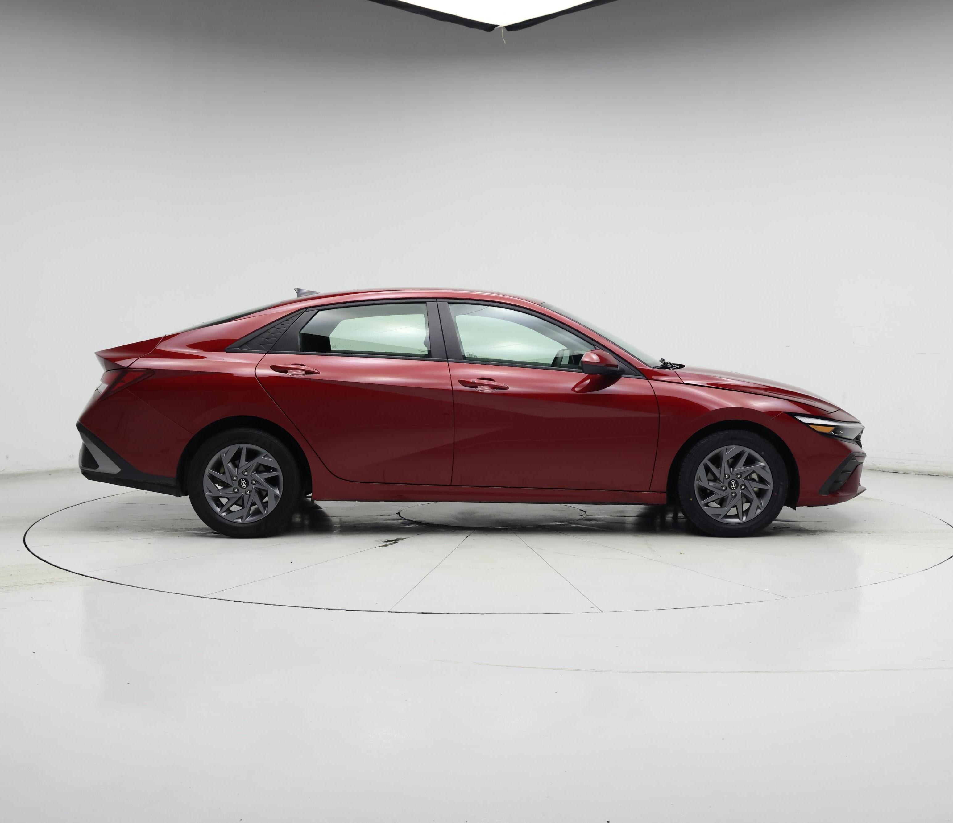 Thumbnail: 2024 Hyundai Elantra - 7