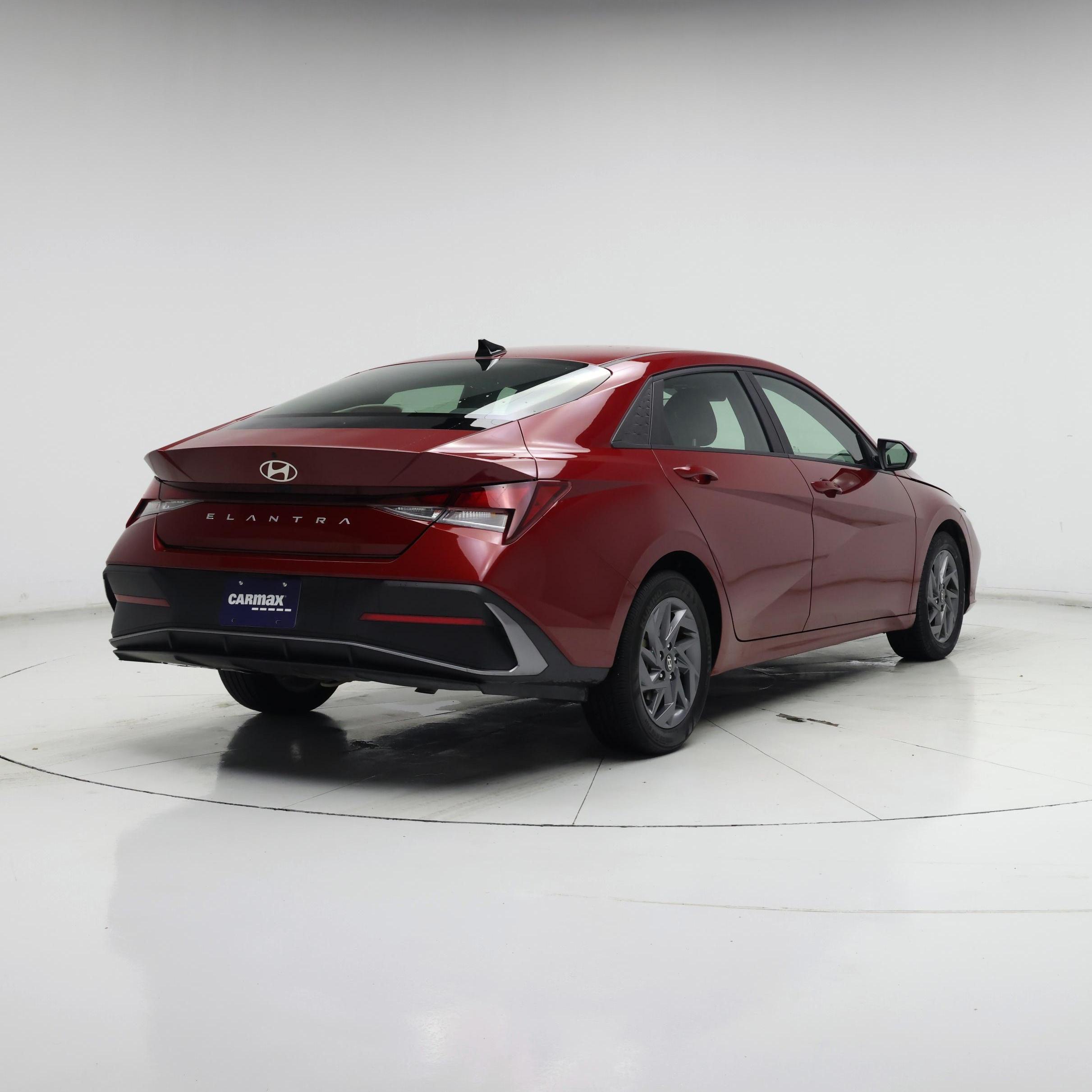 Thumbnail: 2024 Hyundai Elantra - 8