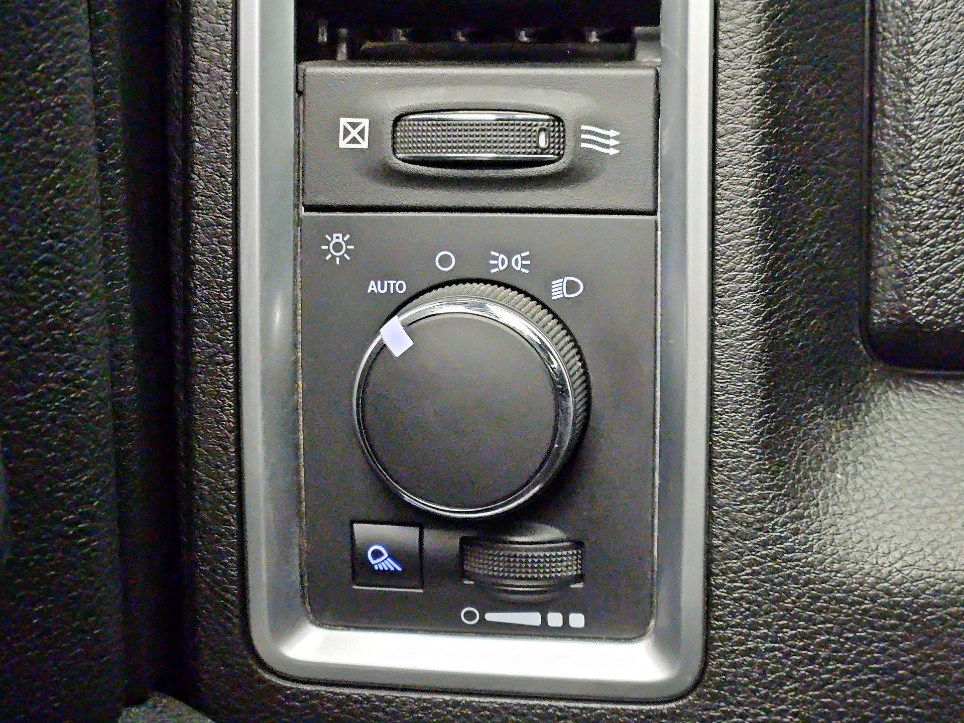 Thumbnail: 2021 RAM 1500 Classic - 13