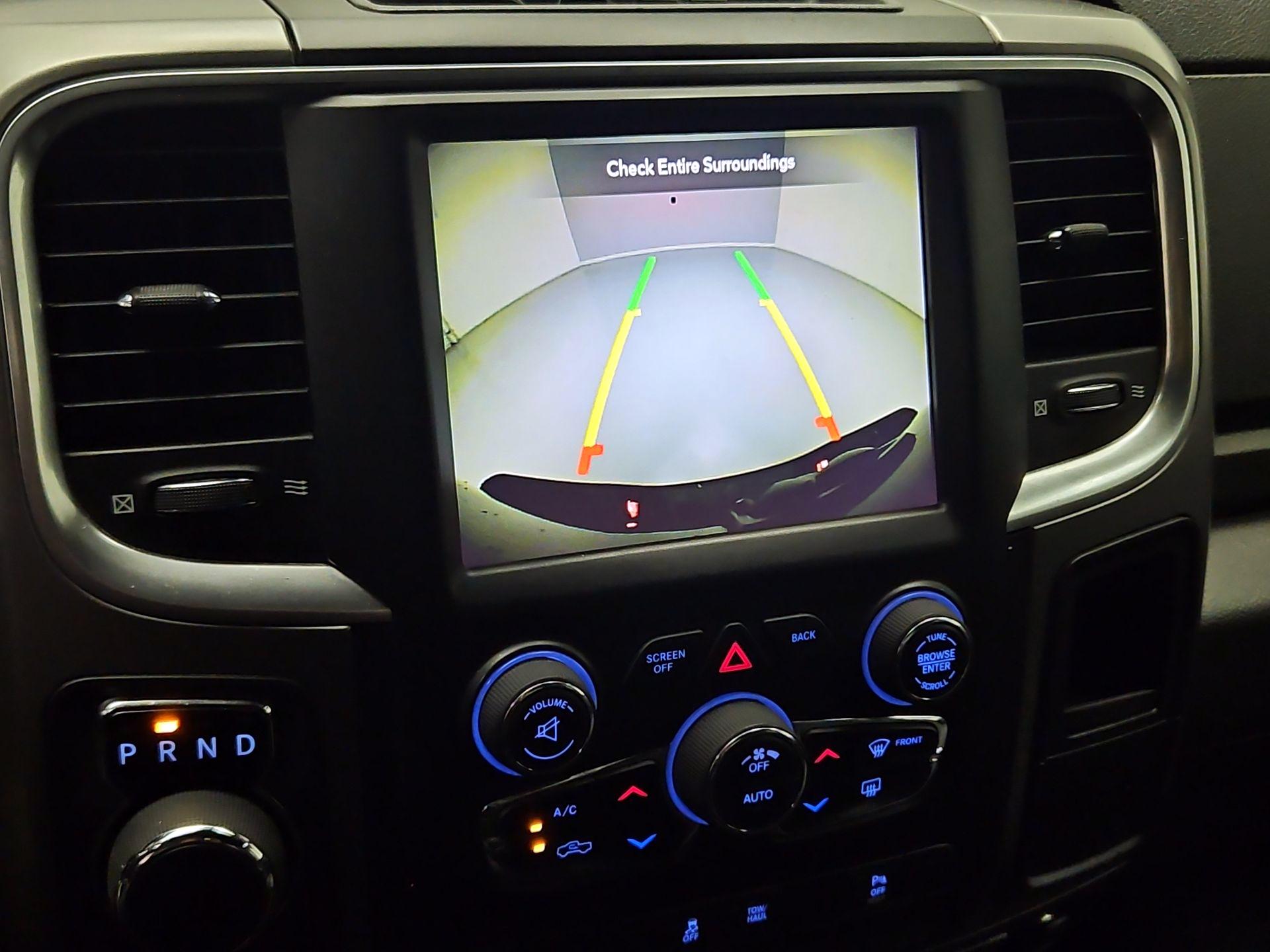 Thumbnail: 2021 RAM 1500 Classic - 14