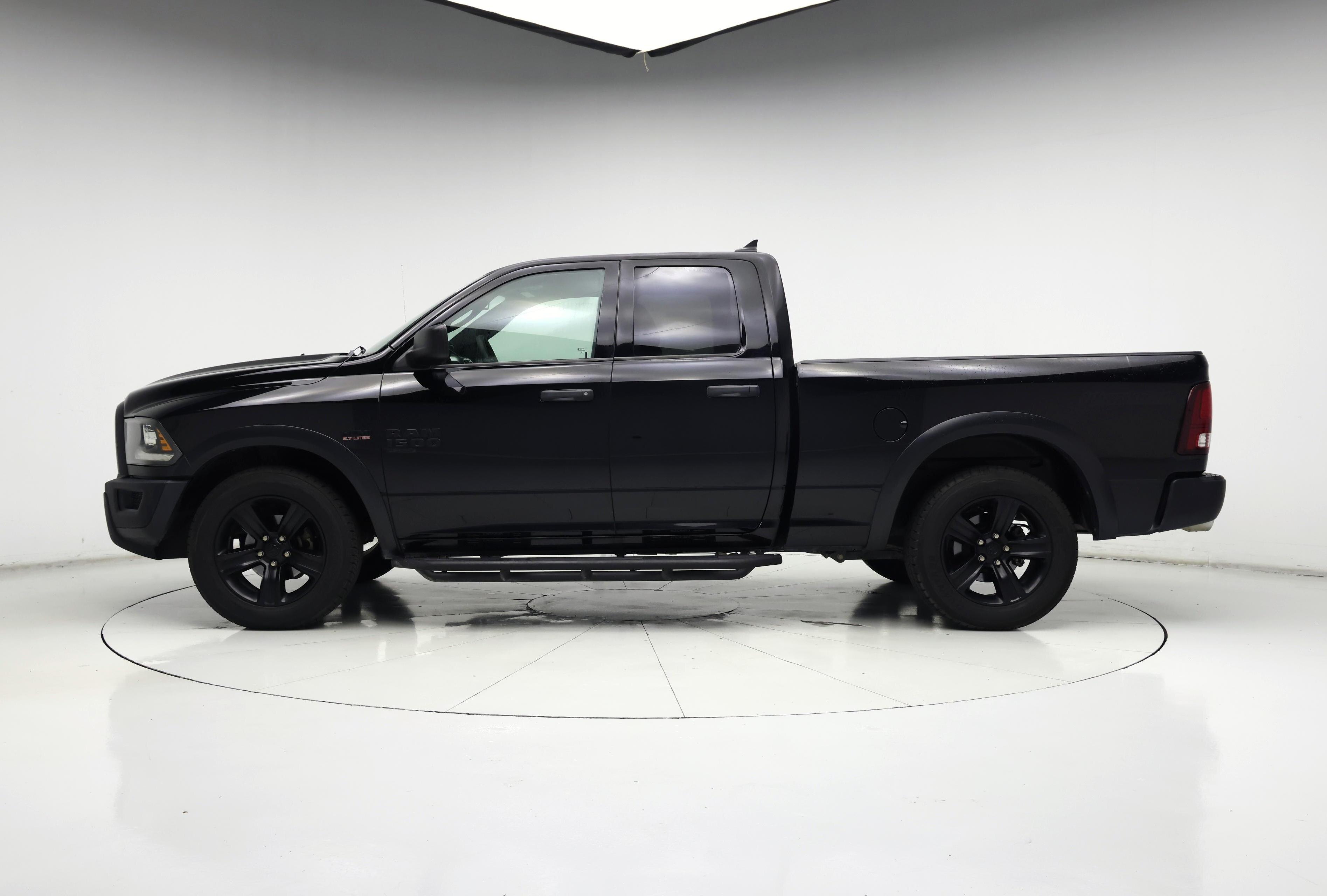 Thumbnail: 2021 RAM 1500 Classic - 3