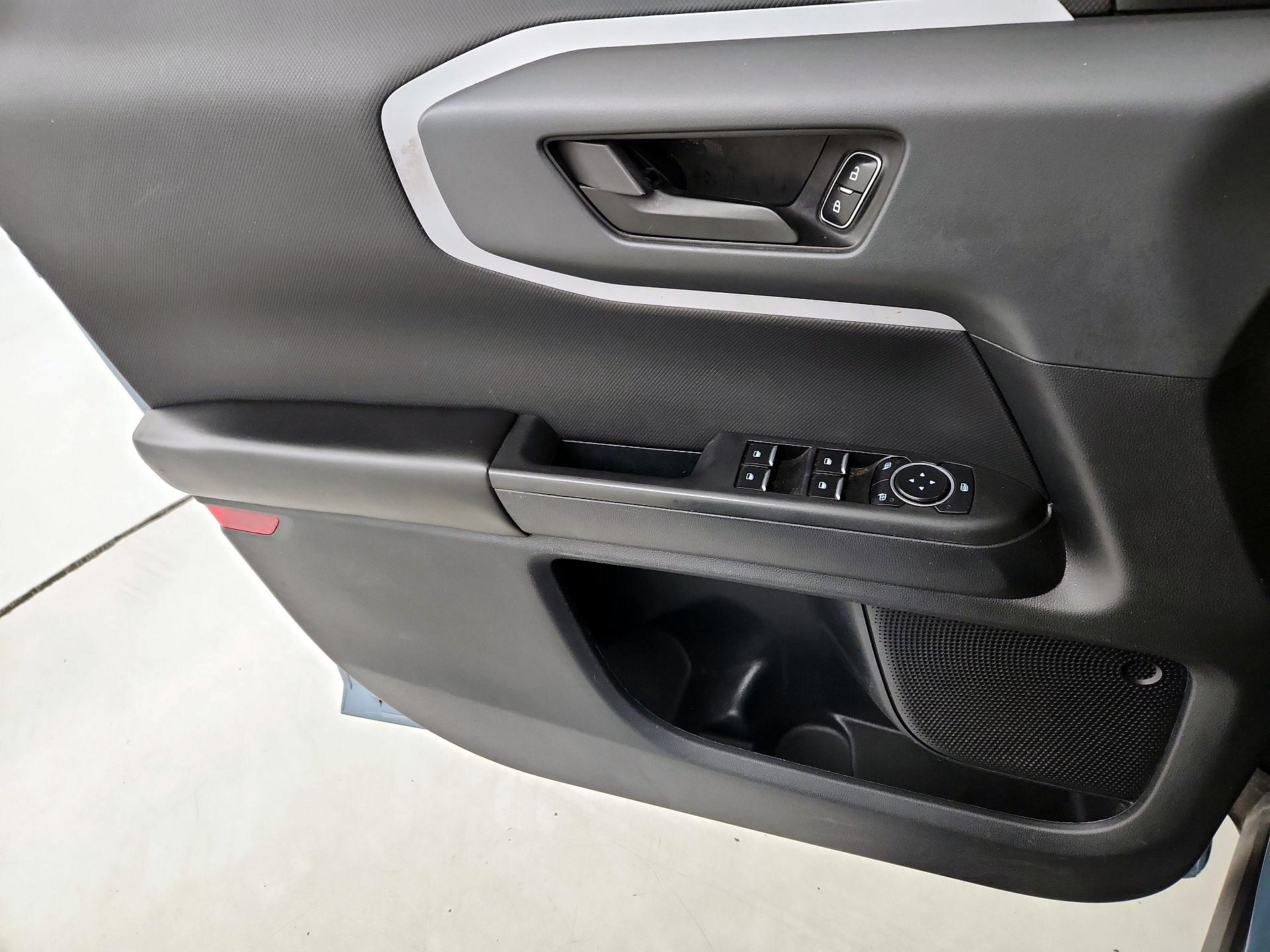 Thumbnail: 2023 Ford Bronco Sport - 12