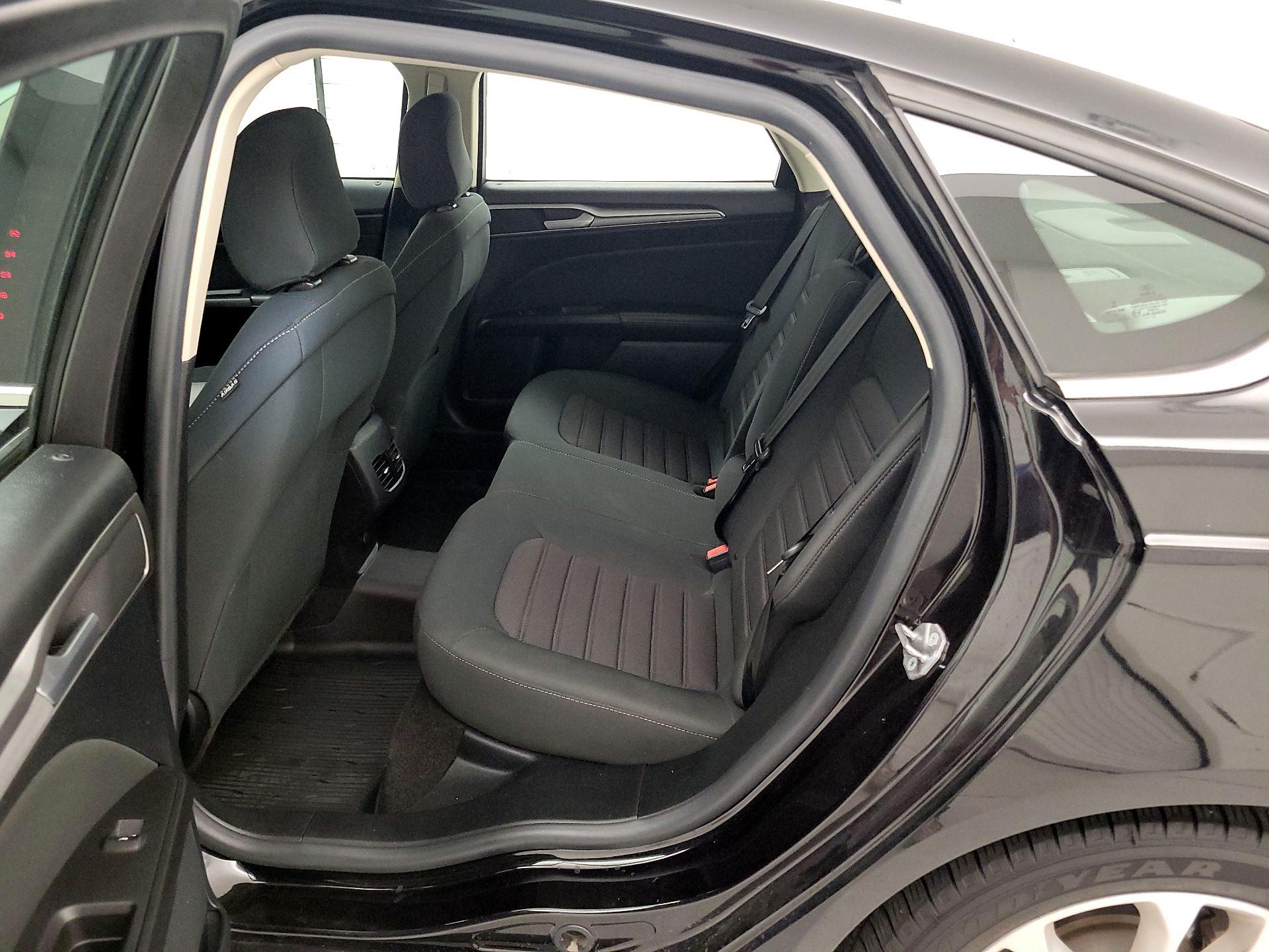 Thumbnail: 2020 Ford Fusion - 20