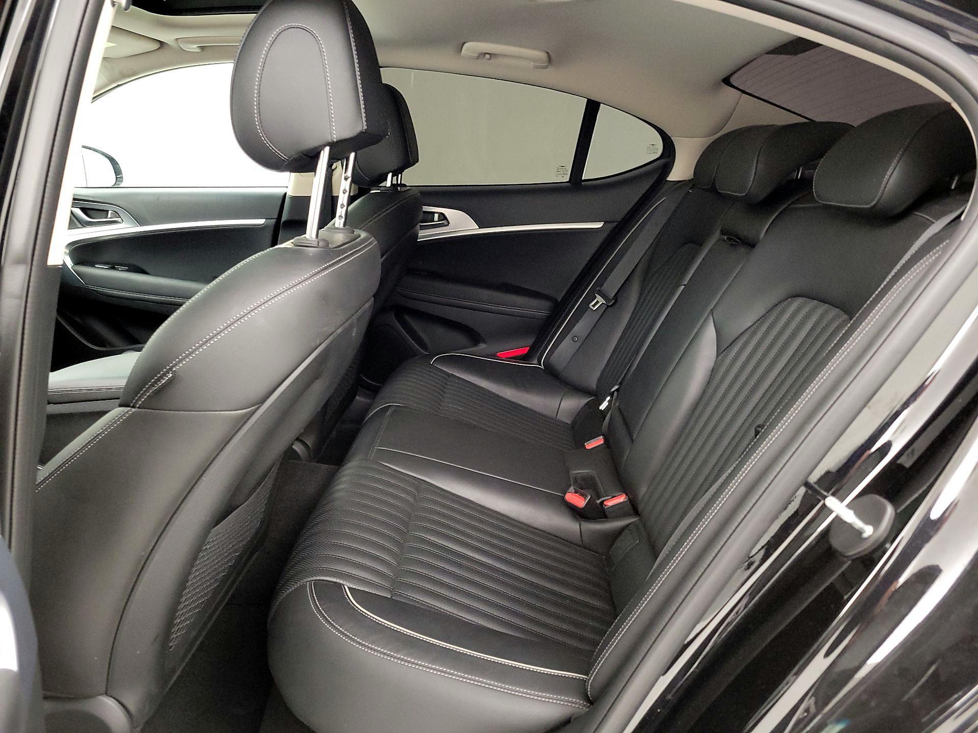 Thumbnail: 2022 Genesis G70 - 20