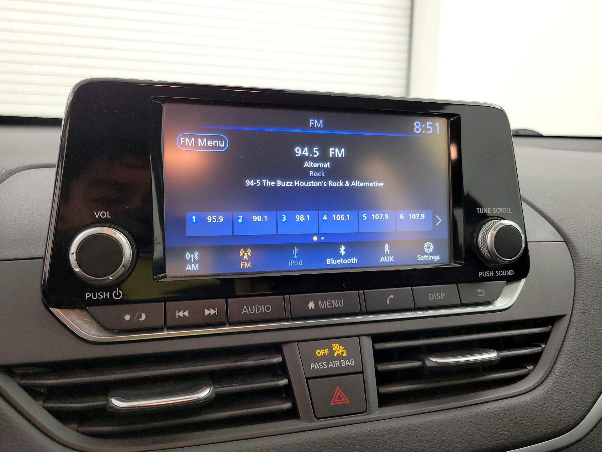 Thumbnail: 2021 Nissan Altima - 15