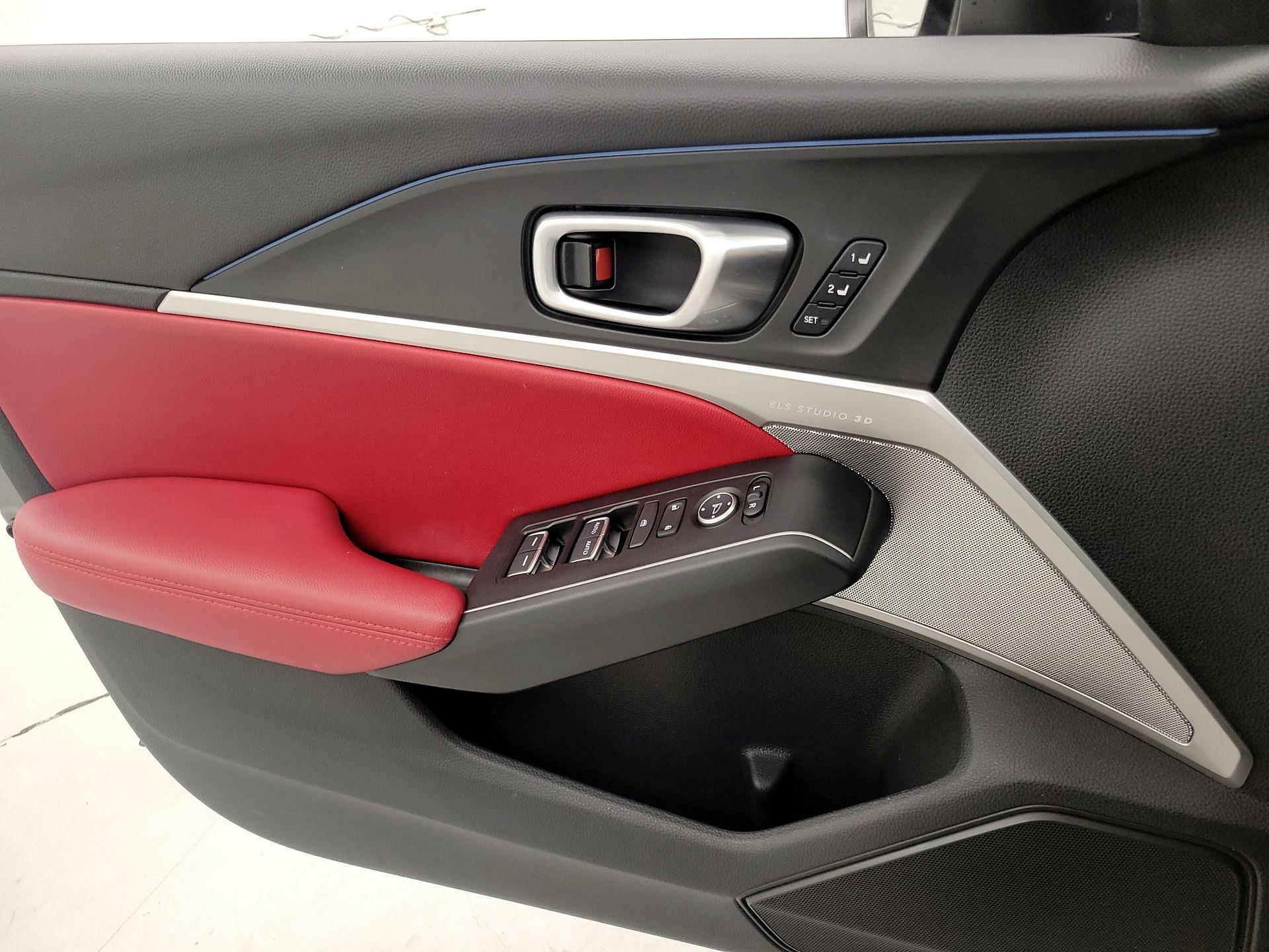 Thumbnail: 2023 Acura Integra - 12