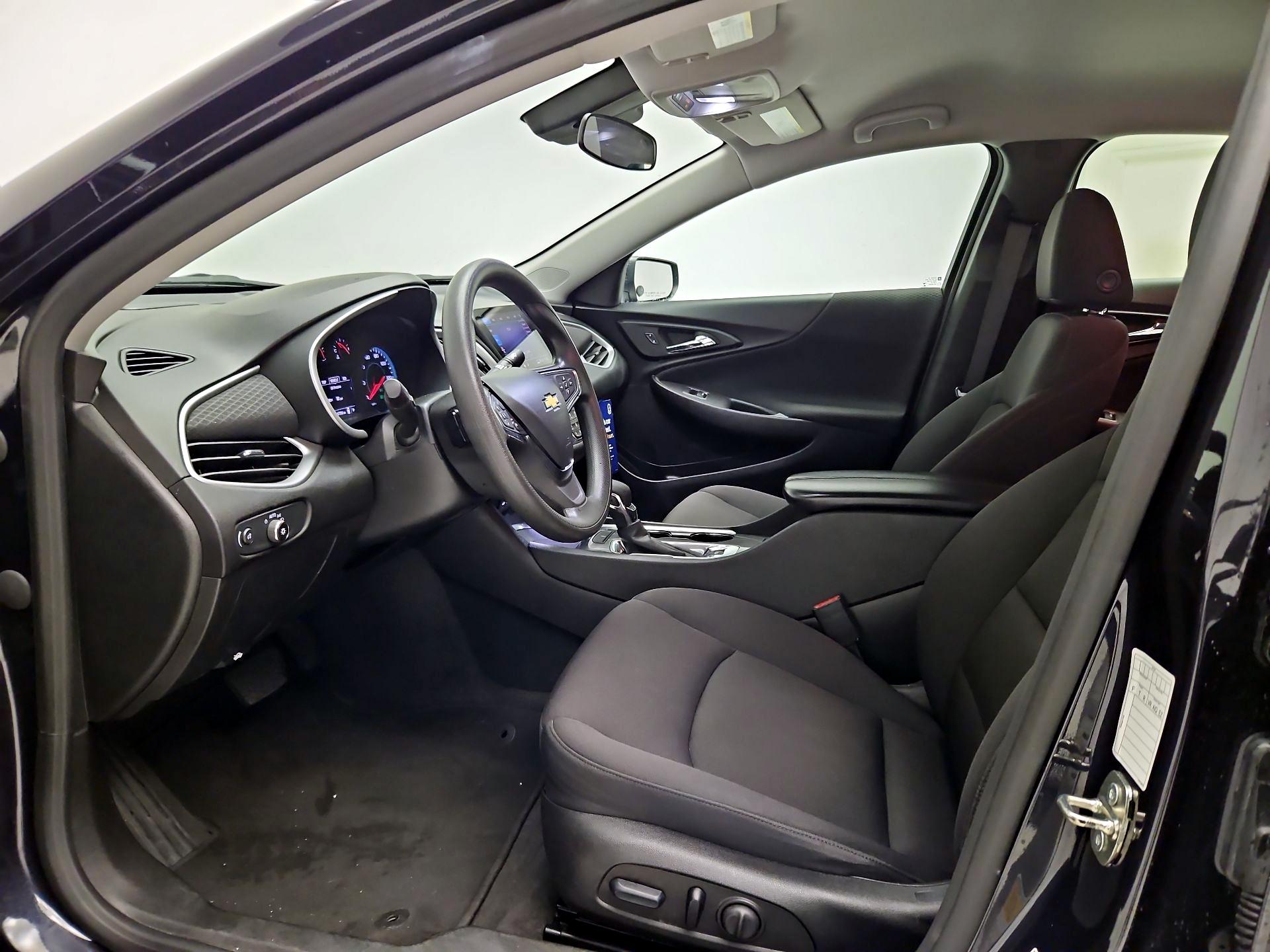 Thumbnail: 2023 Chevrolet Malibu - 11