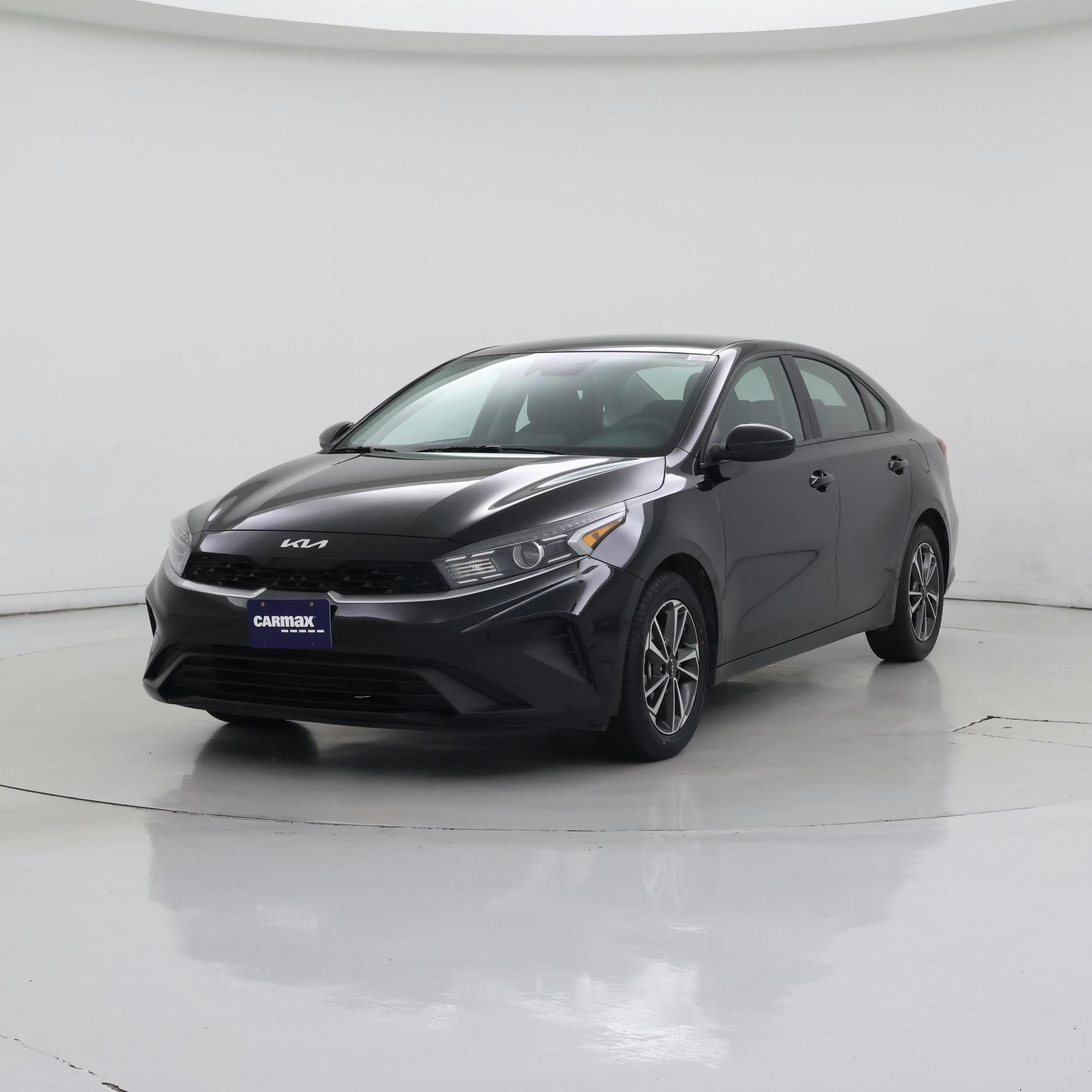 Thumbnail: 2024 Kia Forte - 4