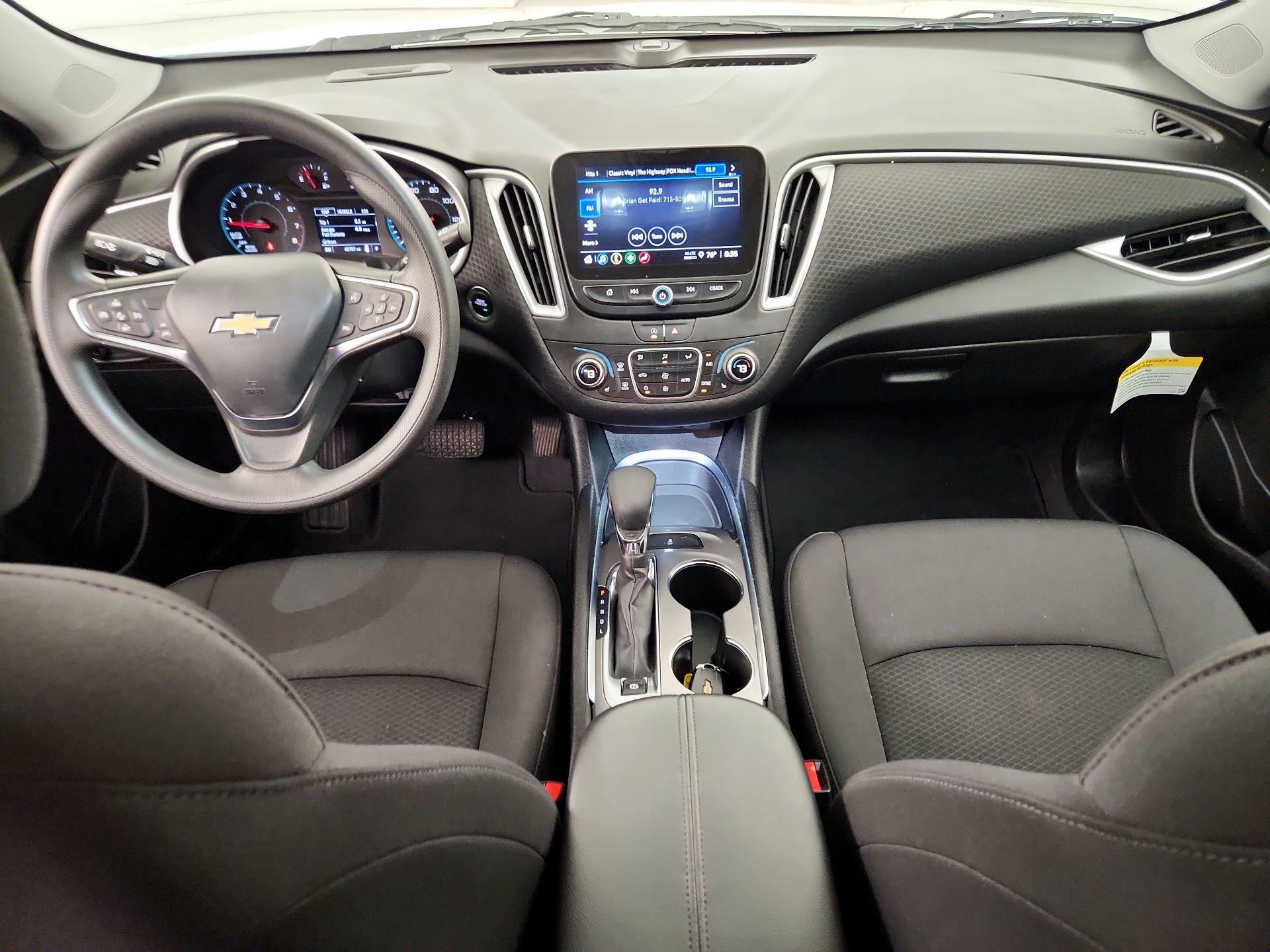 Thumbnail: 2023 Chevrolet Malibu - 9