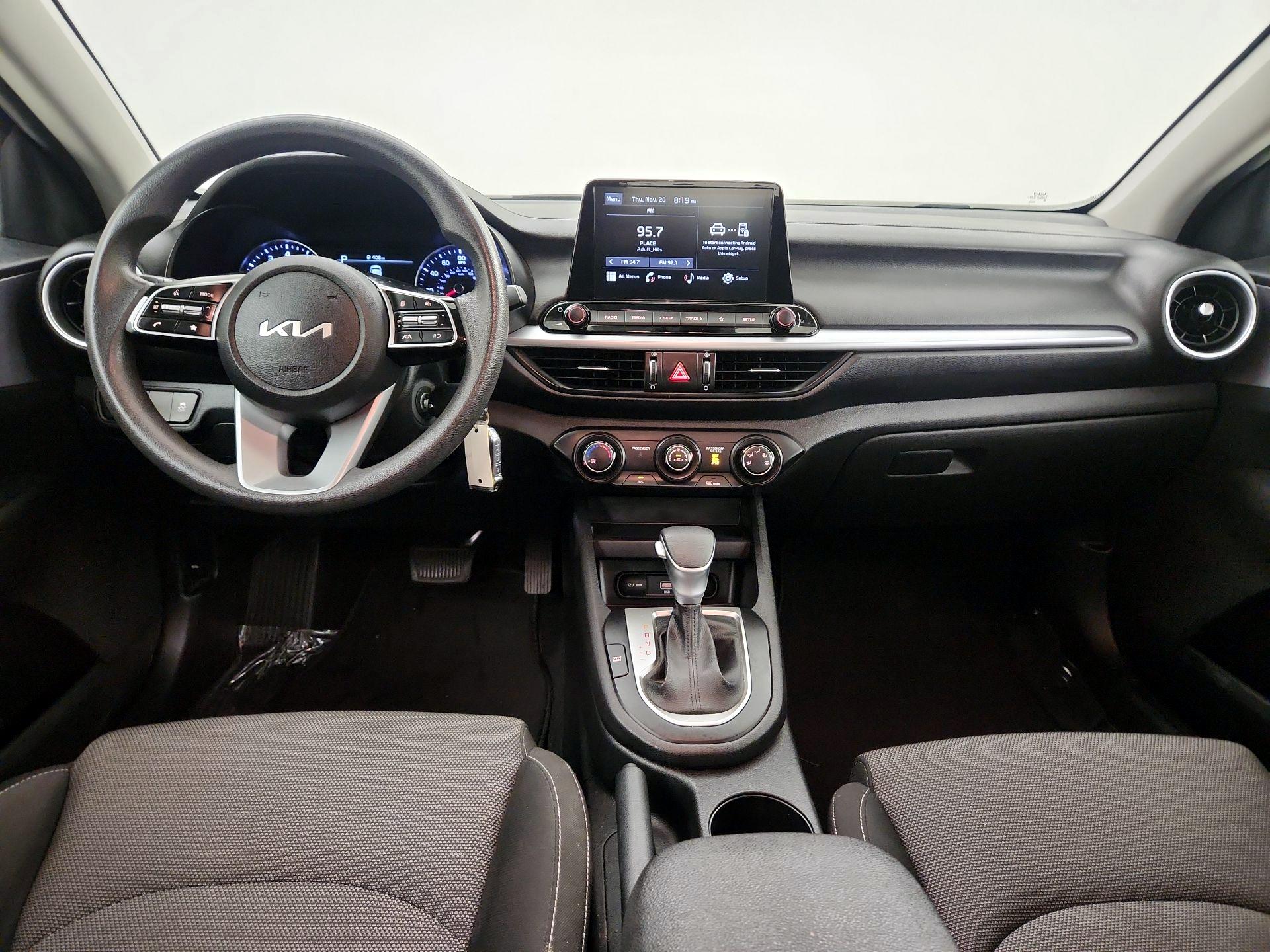 Thumbnail: 2022 Kia Forte - 9