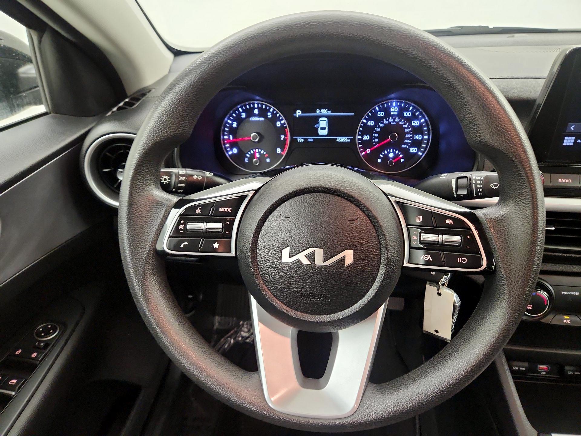 Thumbnail: 2022 Kia Forte - 10