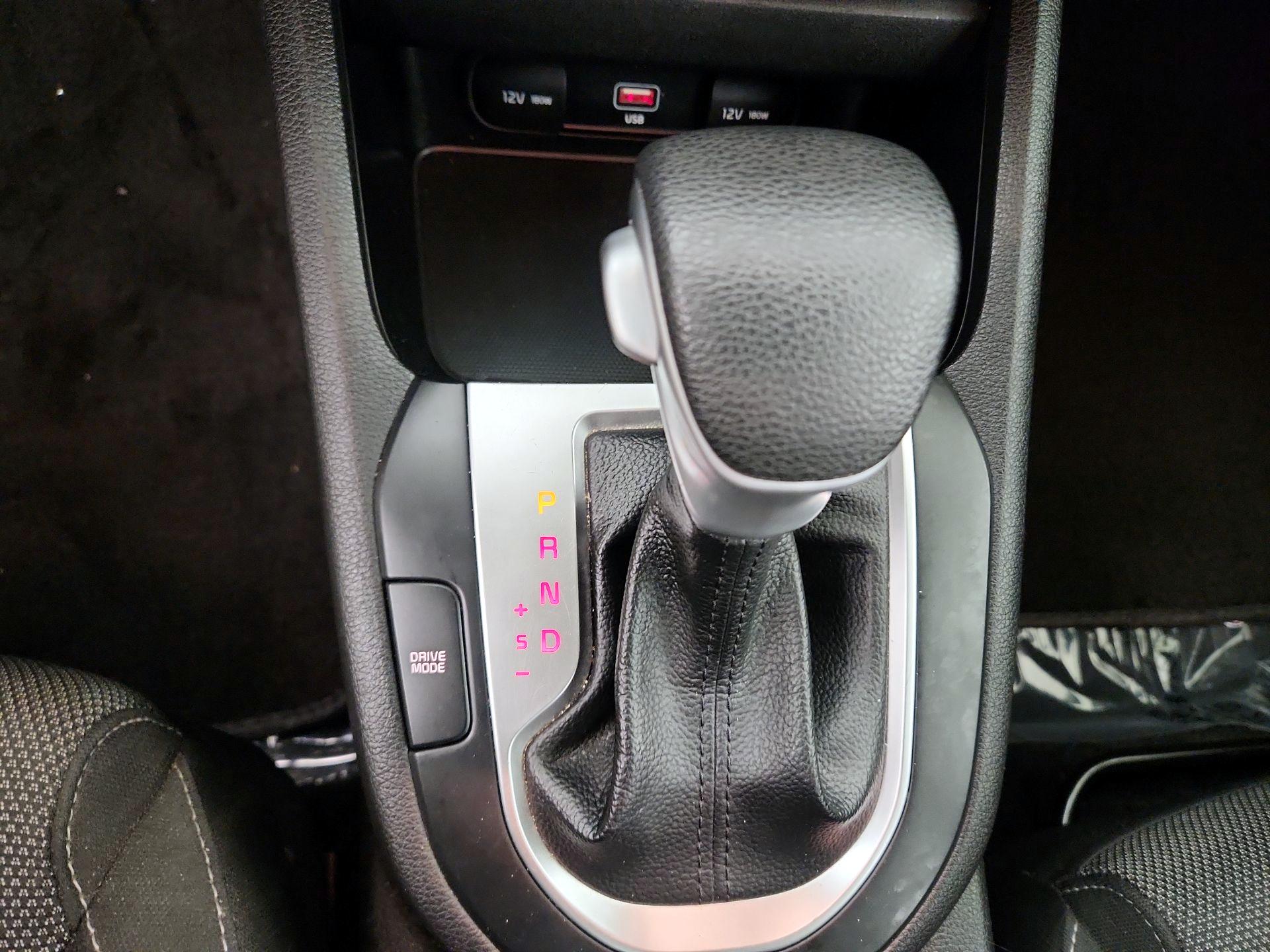 Thumbnail: 2022 Kia Forte - 17