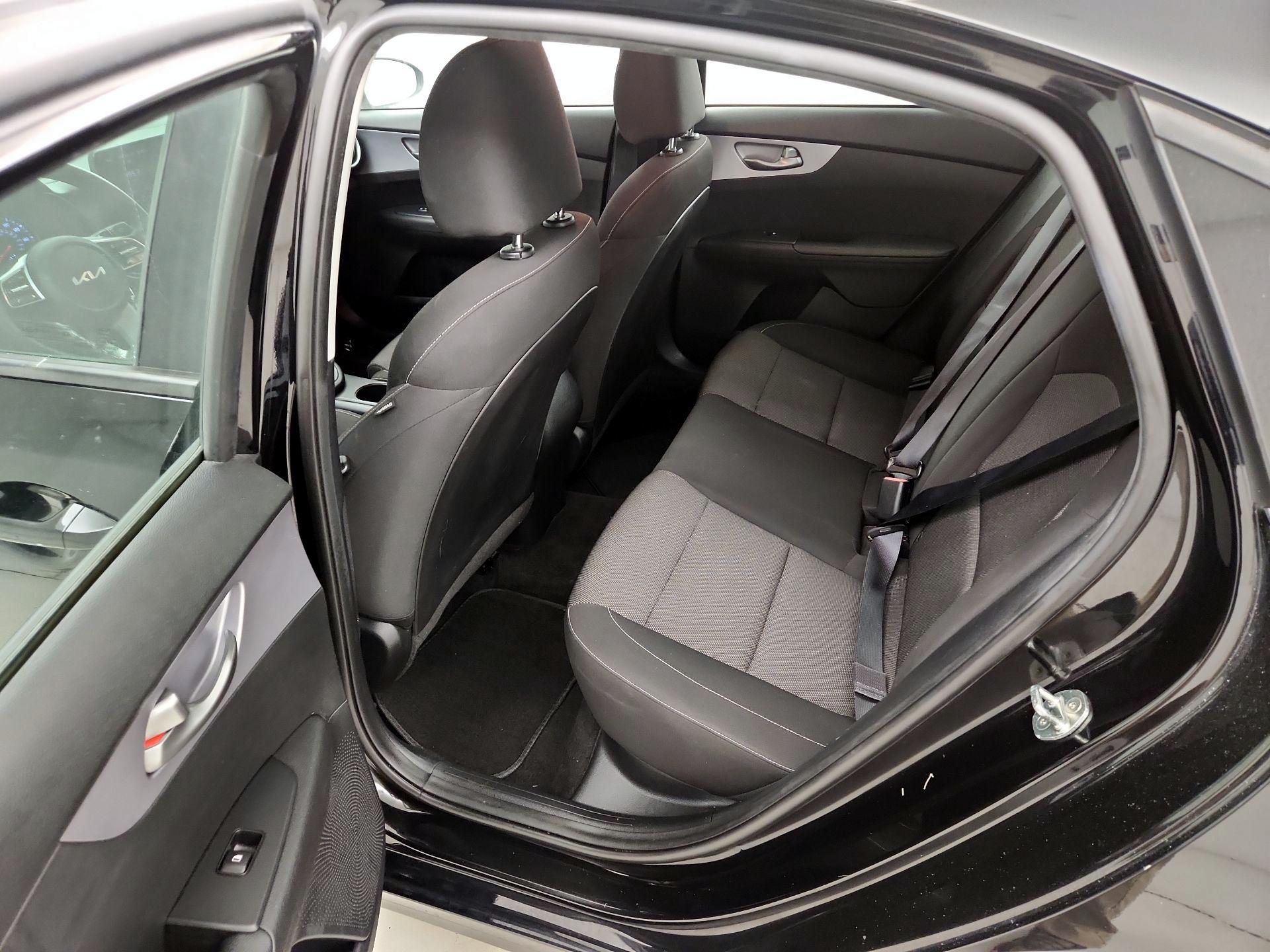 Thumbnail: 2022 Kia Forte - 19