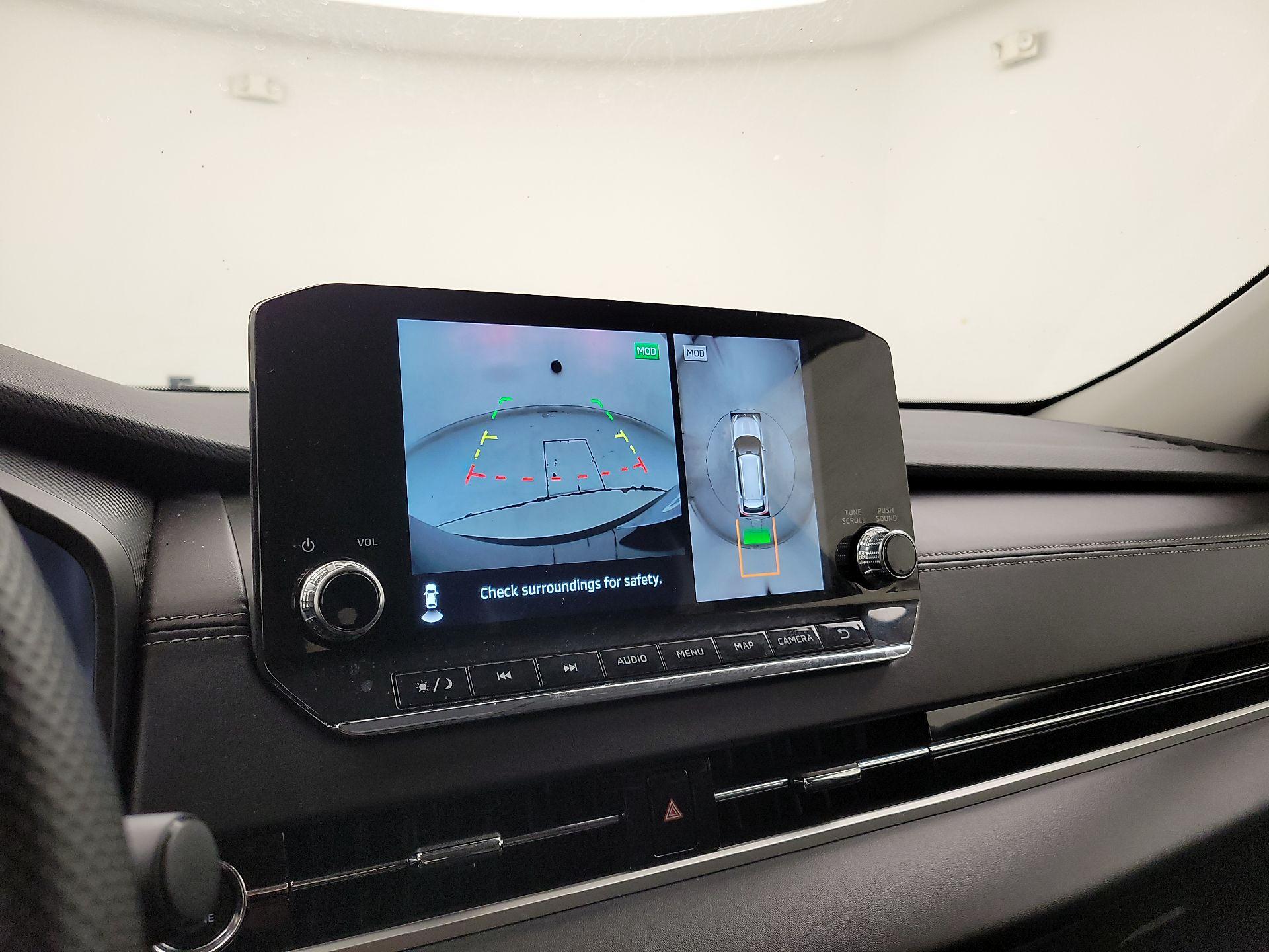 Thumbnail: 2024 Mitsubishi Outlander - 15