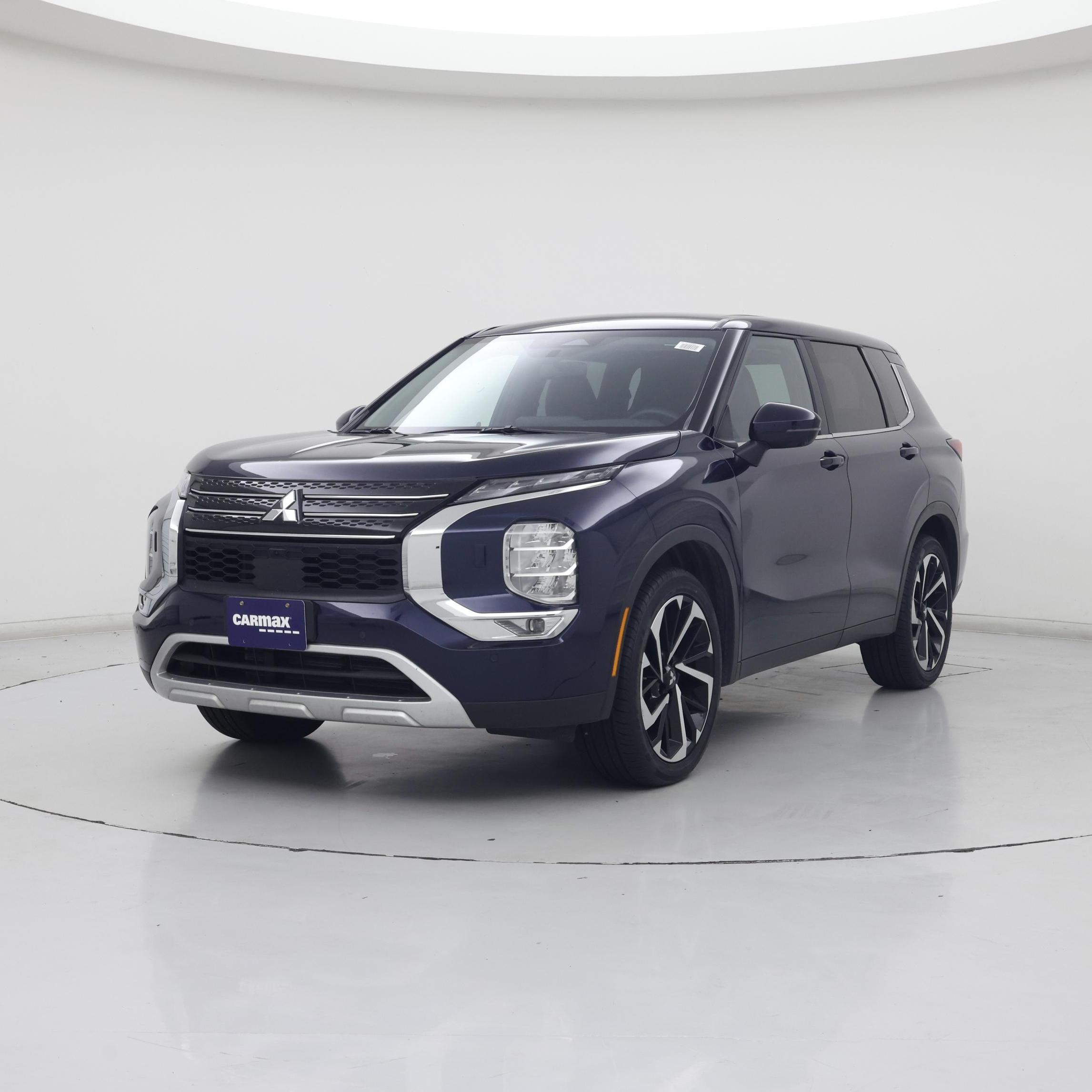 Thumbnail: 2024 Mitsubishi Outlander - 4