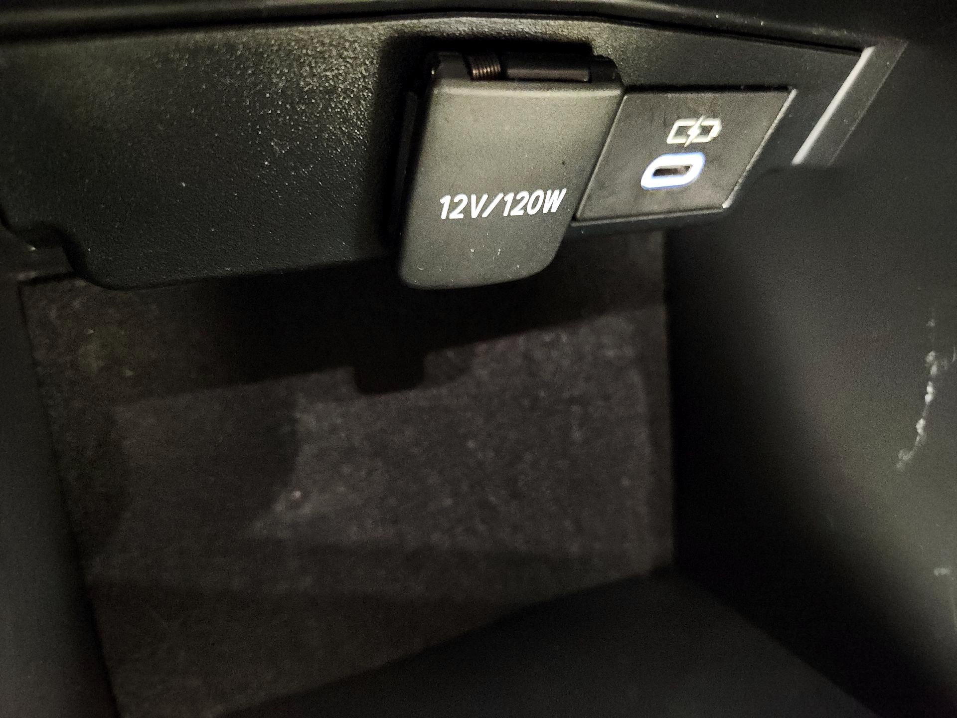 Thumbnail: 2024 Toyota Corolla - 18