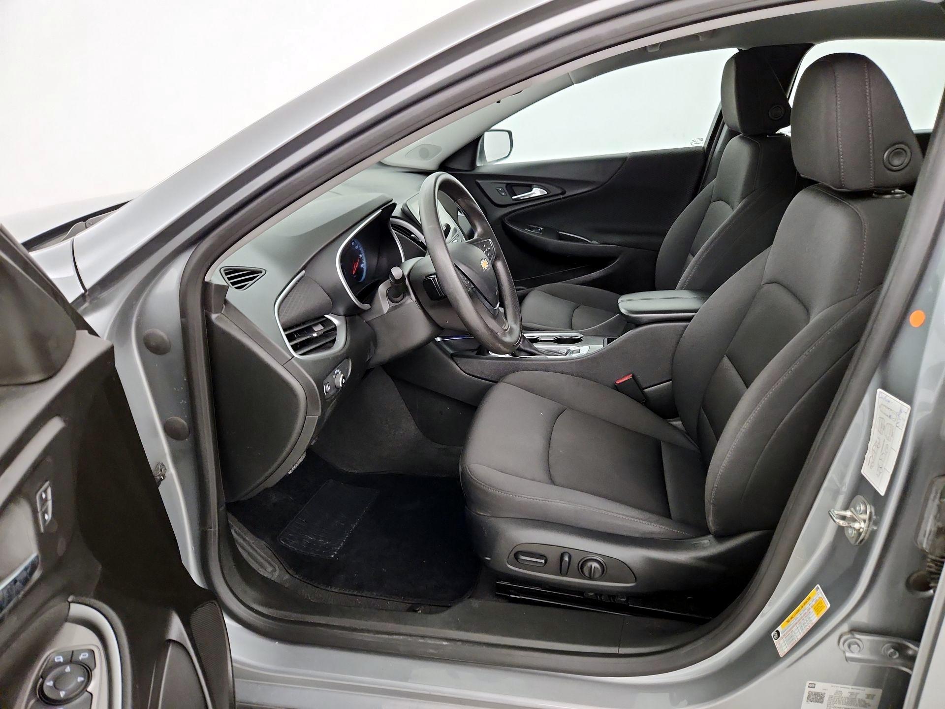 Thumbnail: 2023 Chevrolet Malibu - 11