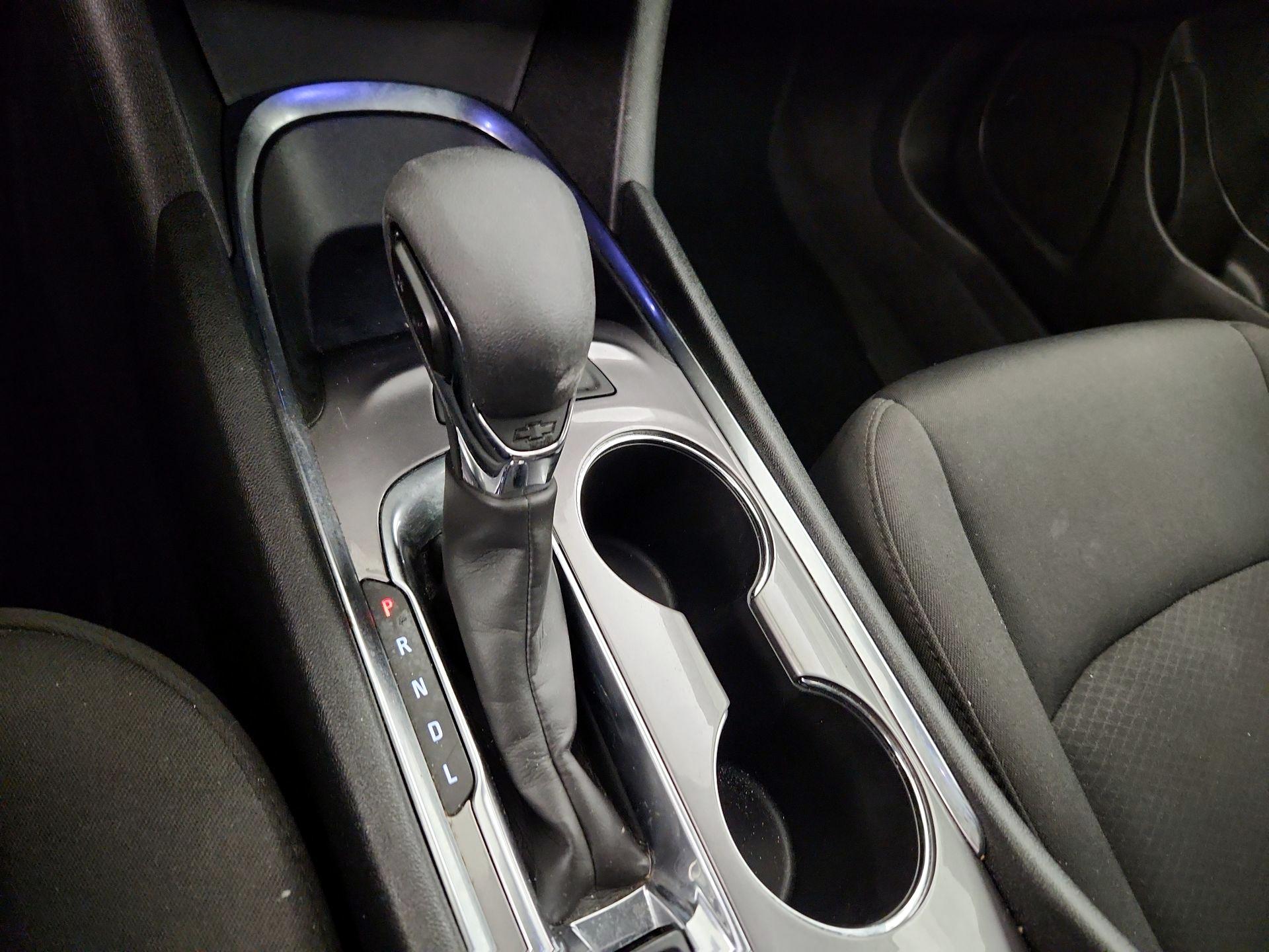 Thumbnail: 2023 Chevrolet Malibu - 17