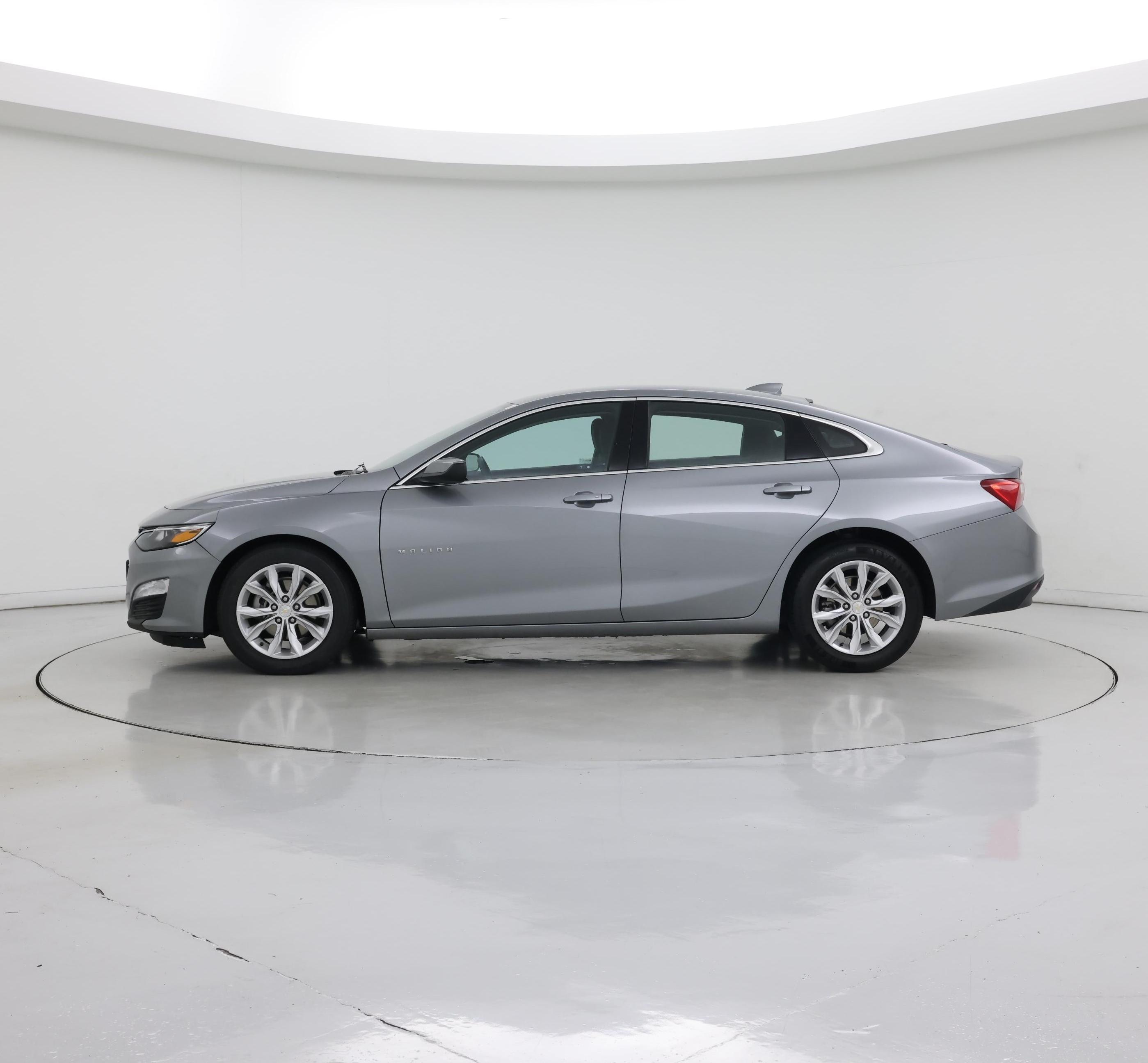 Thumbnail: 2023 Chevrolet Malibu - 3