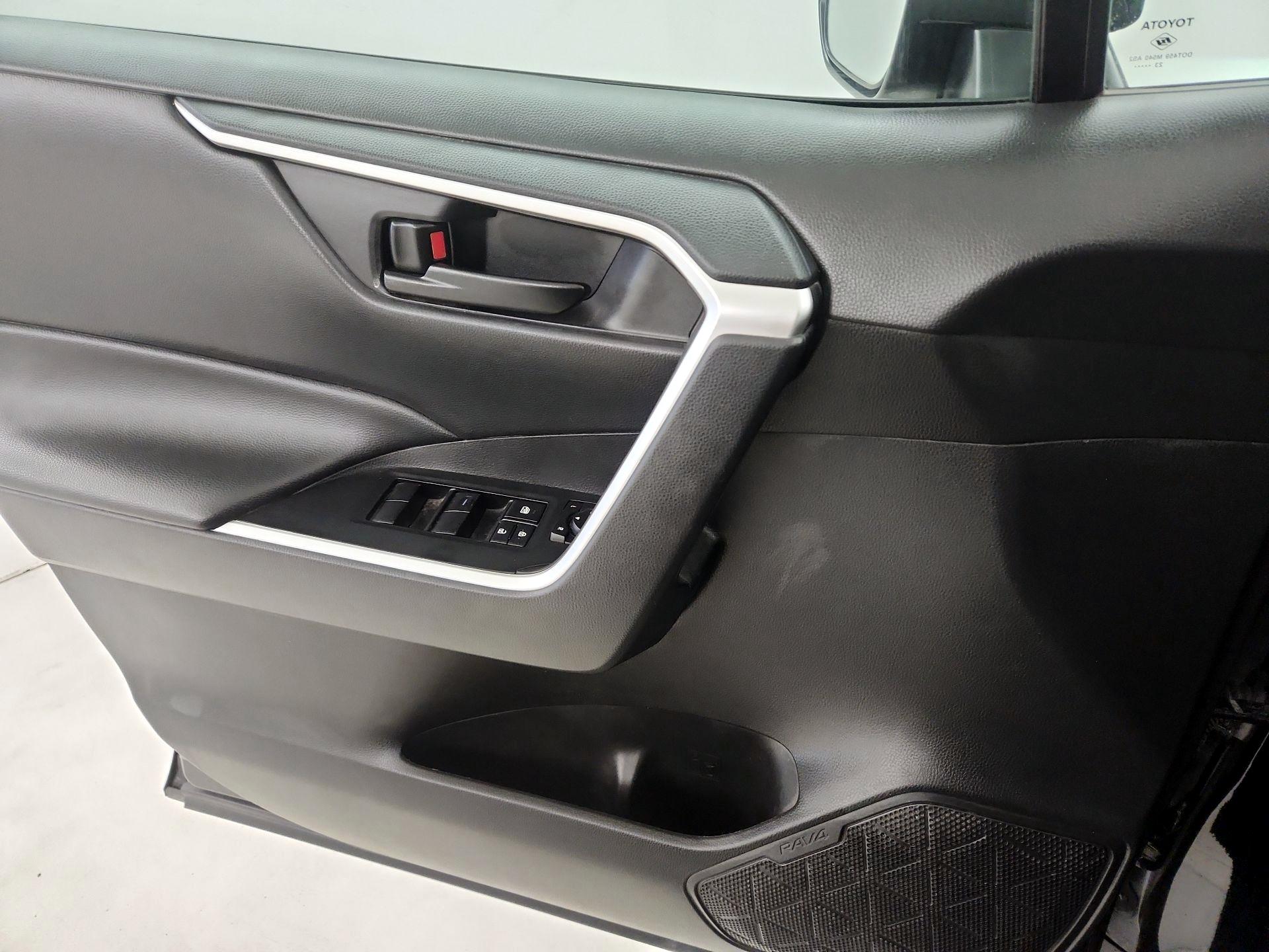 Thumbnail: 2024 Toyota RAV4 - 12