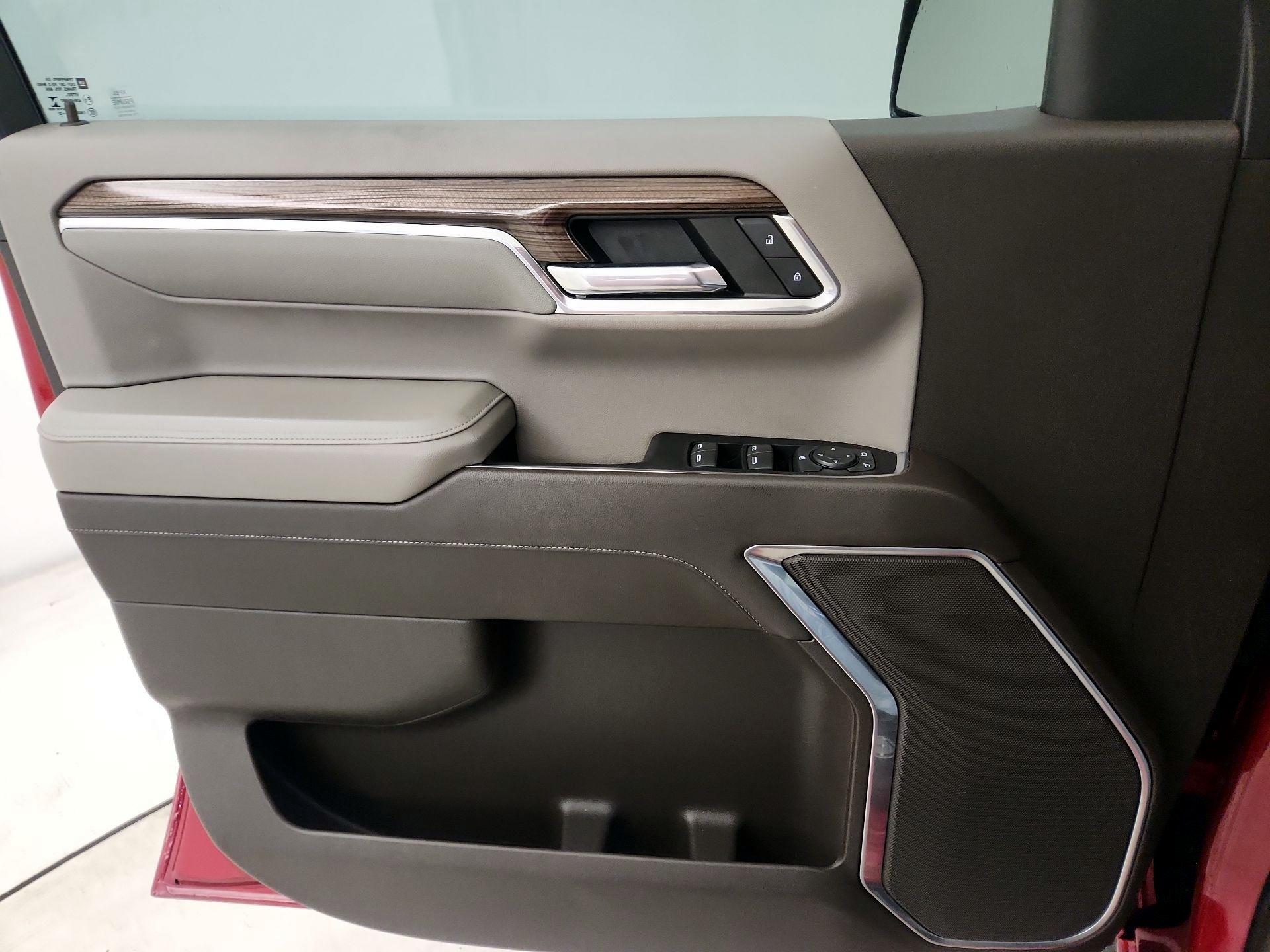 Thumbnail: 2022 Chevrolet Silverado 1500 - 12