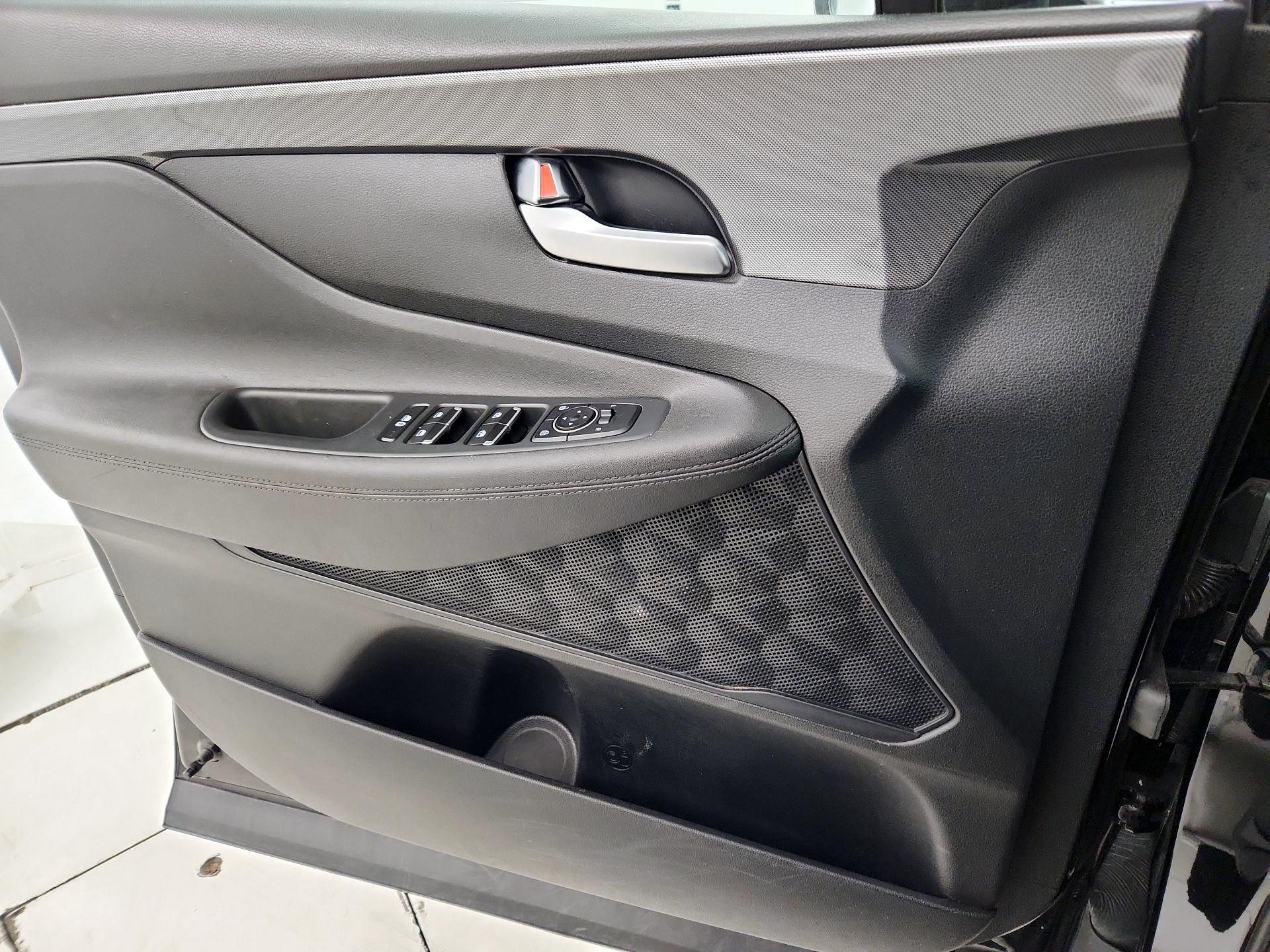 Thumbnail: 2023 Hyundai Santa Fe - 12