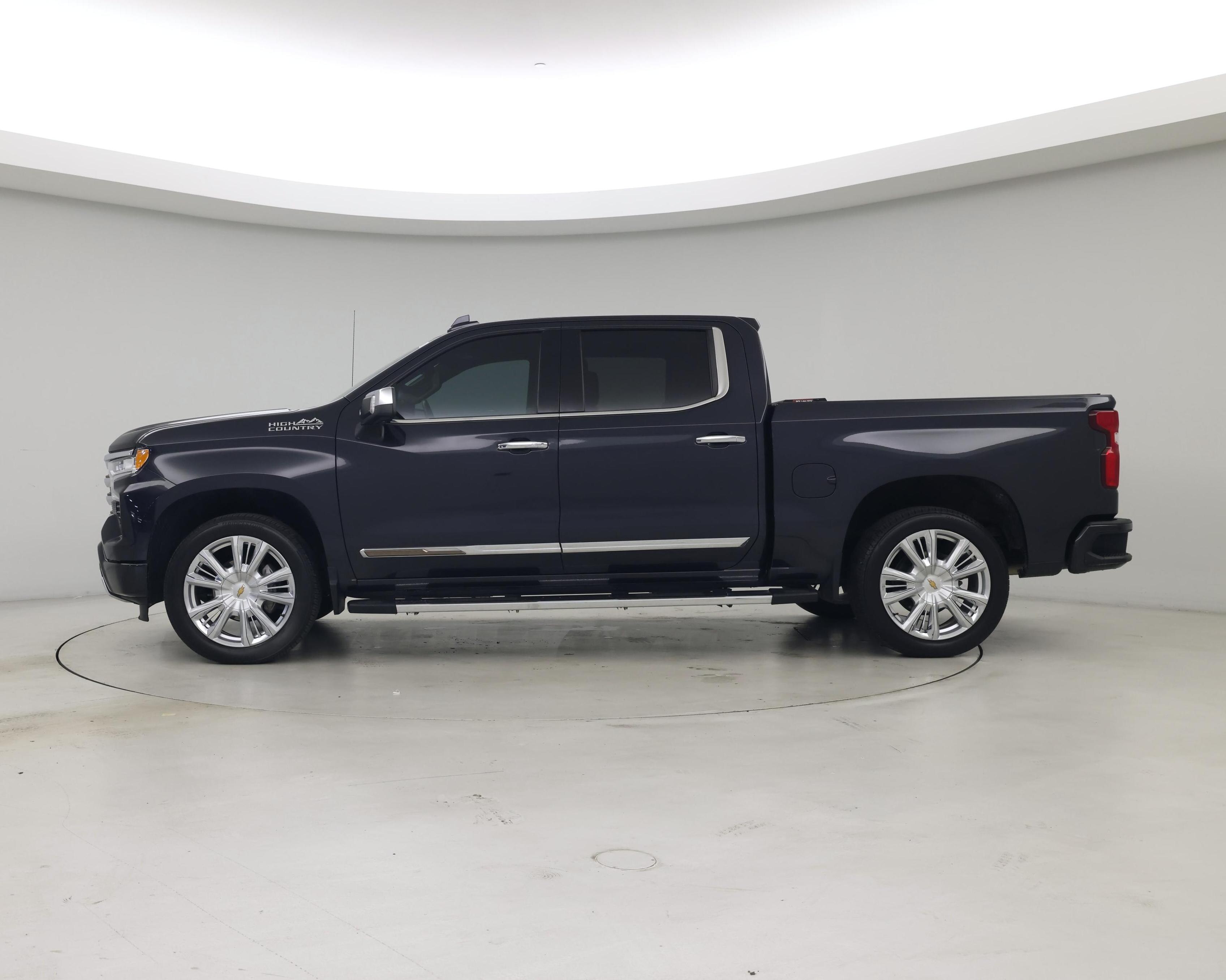 Thumbnail: 2022 Chevrolet Silverado 1500 - 3